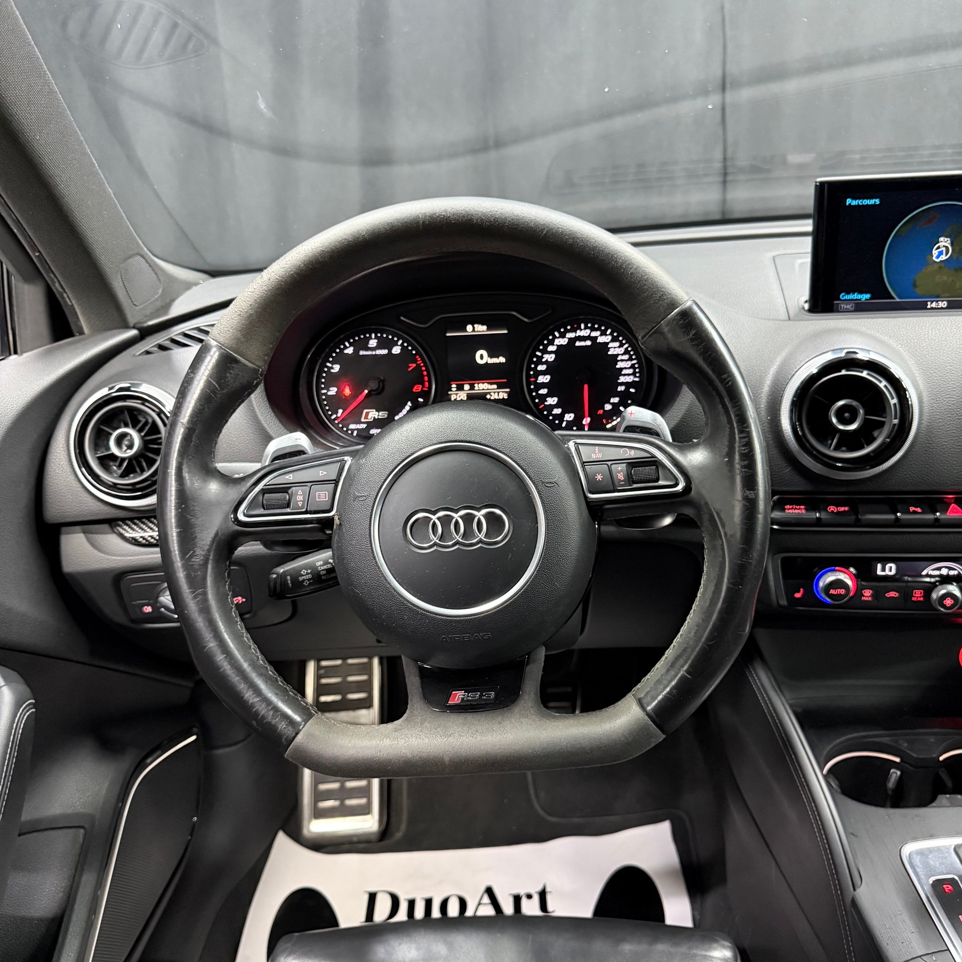 AUDI RS3 2.5 TSI quattro S-tronic-image-10
