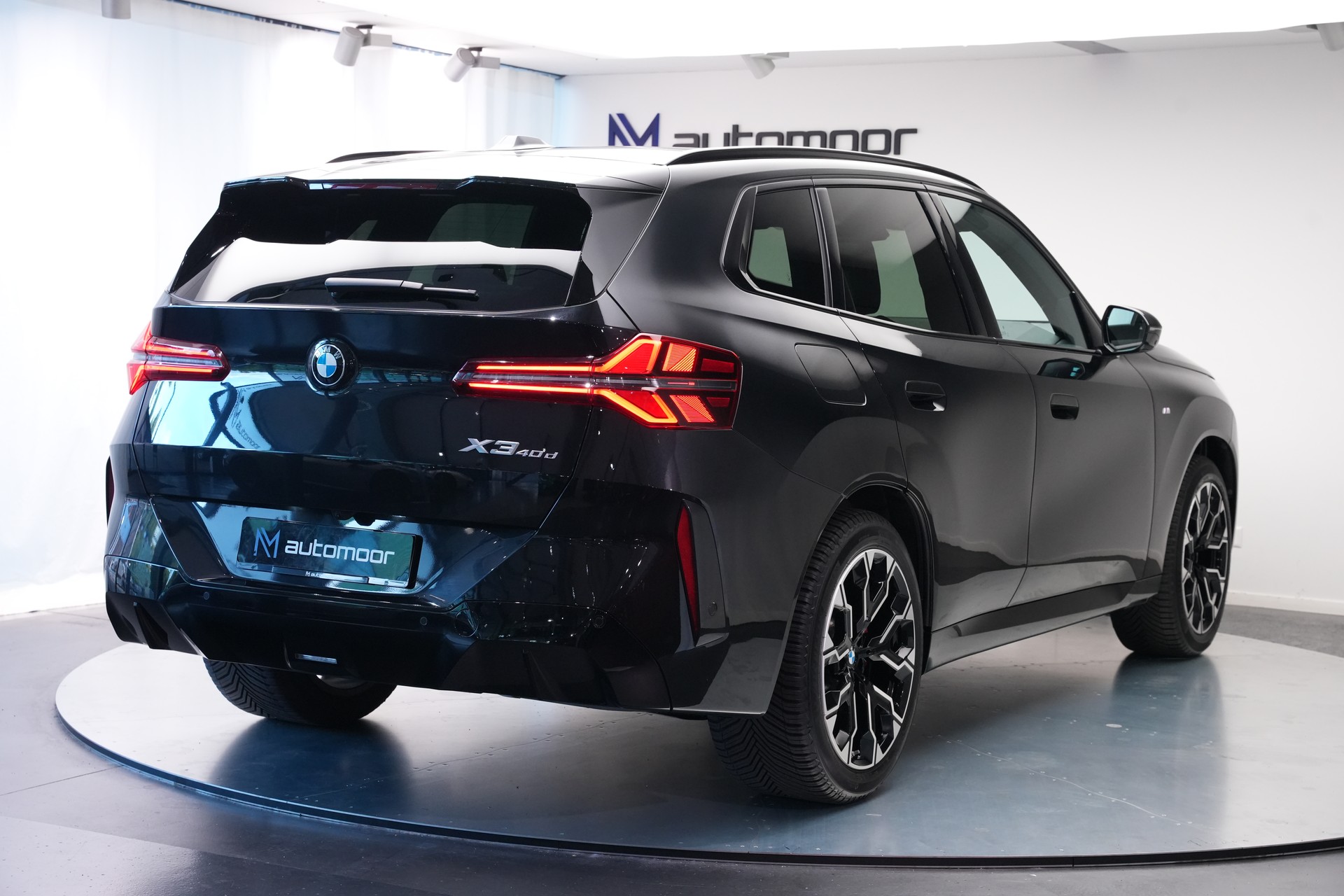BMW X3 xDrive 48V 40d M Sport Pro *Panorama* *HuD* *AHK*-image-48