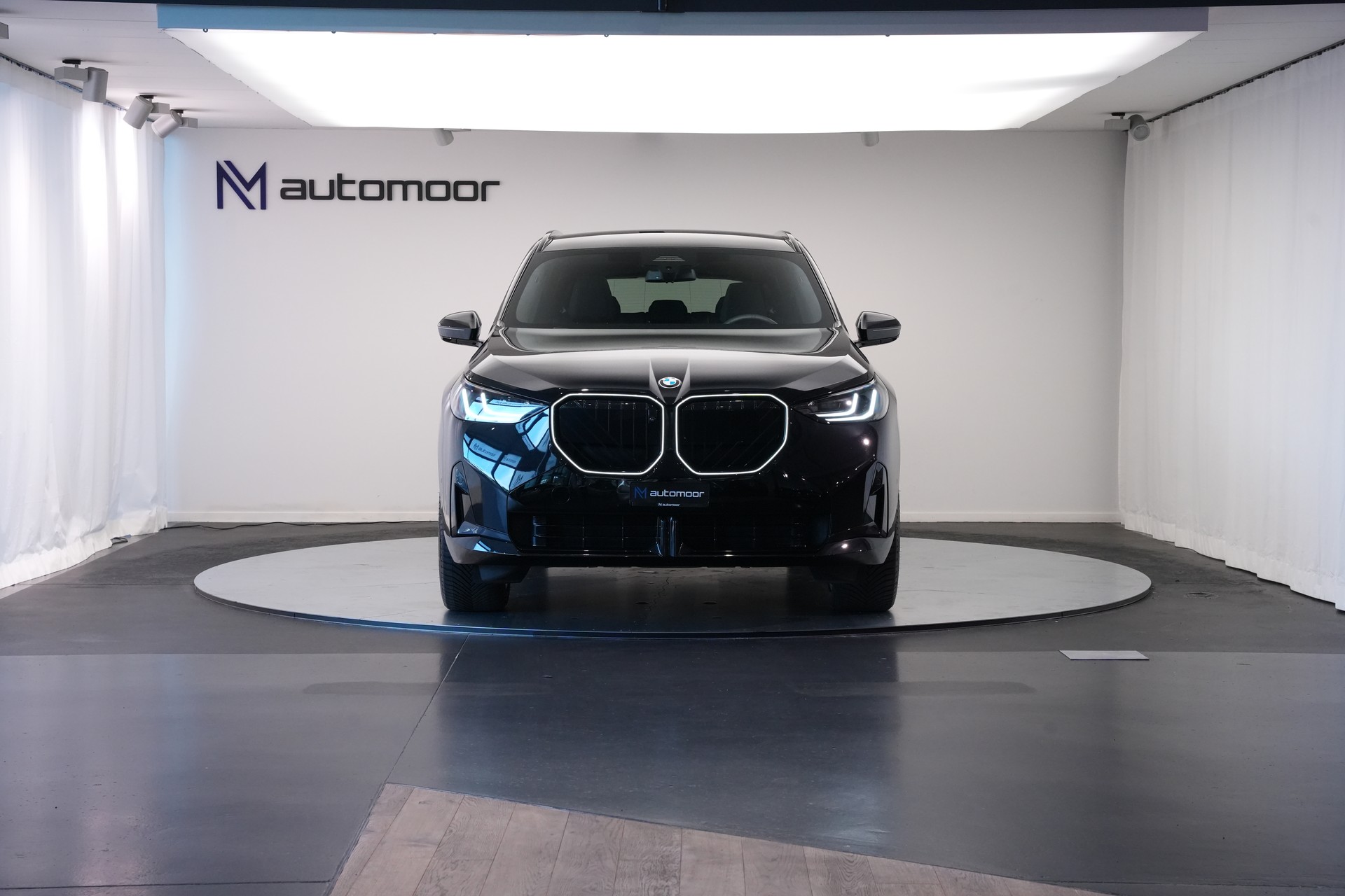BMW X3 xDrive 48V 40d M Sport Pro *Panorama* *HuD* *AHK*-showroom-element-1