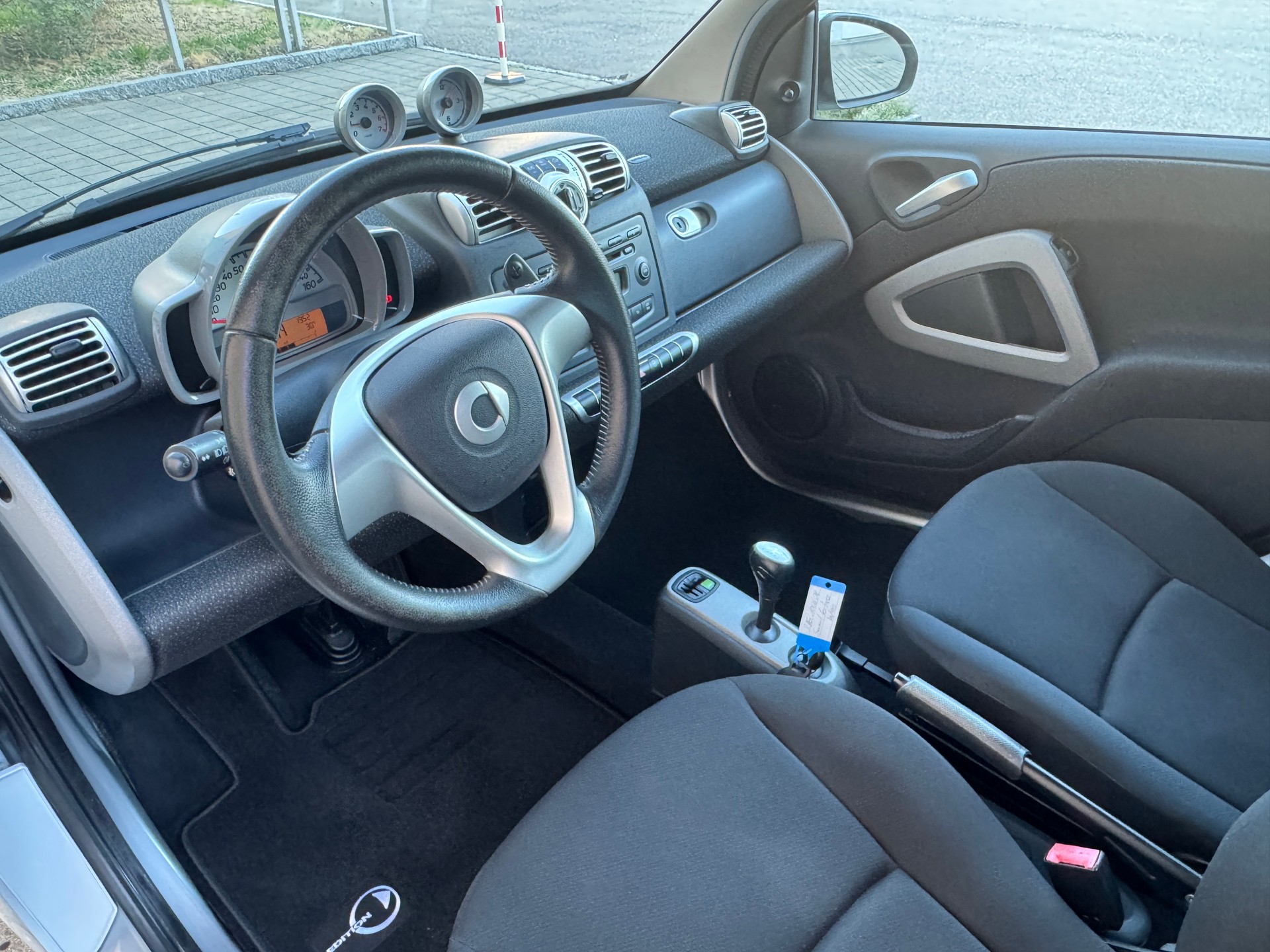 SMART fortwo swiss edition mhd softouch-image-7