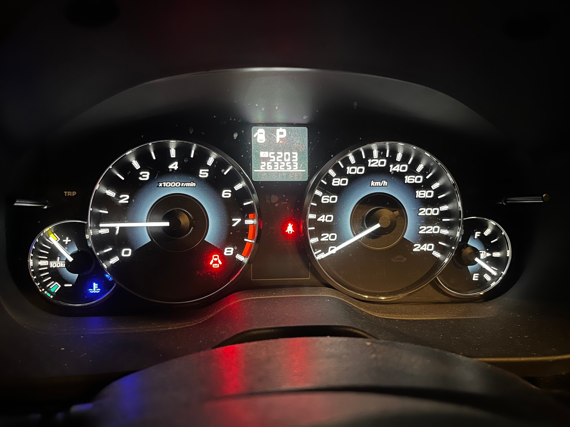 SUBARU Legacy 2.0i Advantage AWD Lineartronic-image-5