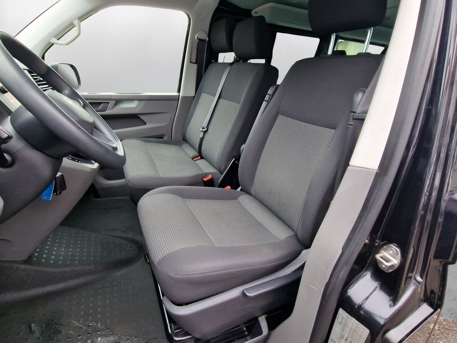 VW T6.1 2.0 TDI DSG-image-9