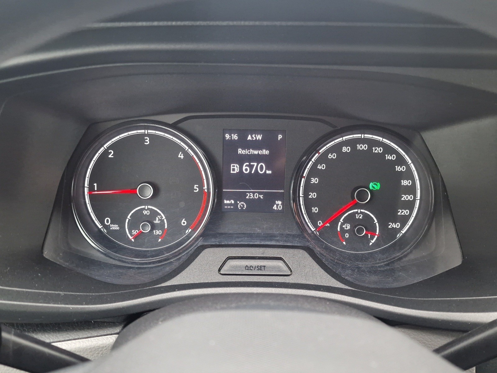 VW T6.1 2.0 TDI DSG-image-7