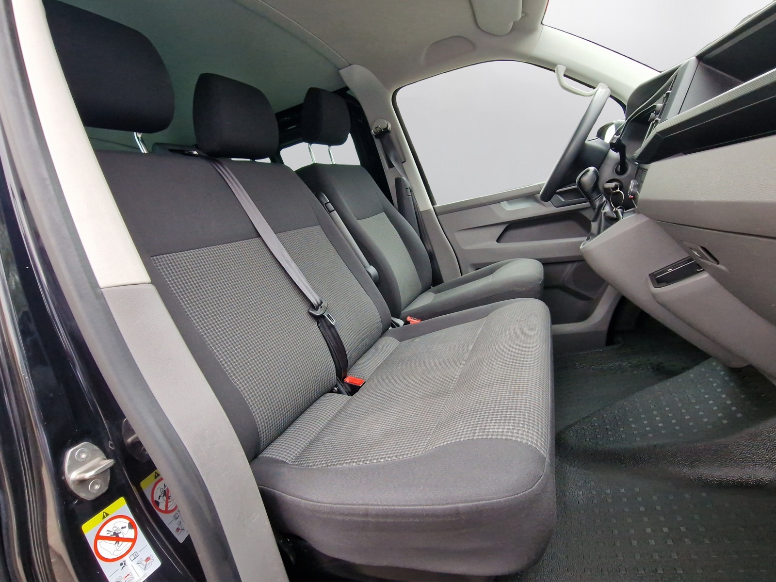 VW T6.1 2.0 TDI DSG-image-13