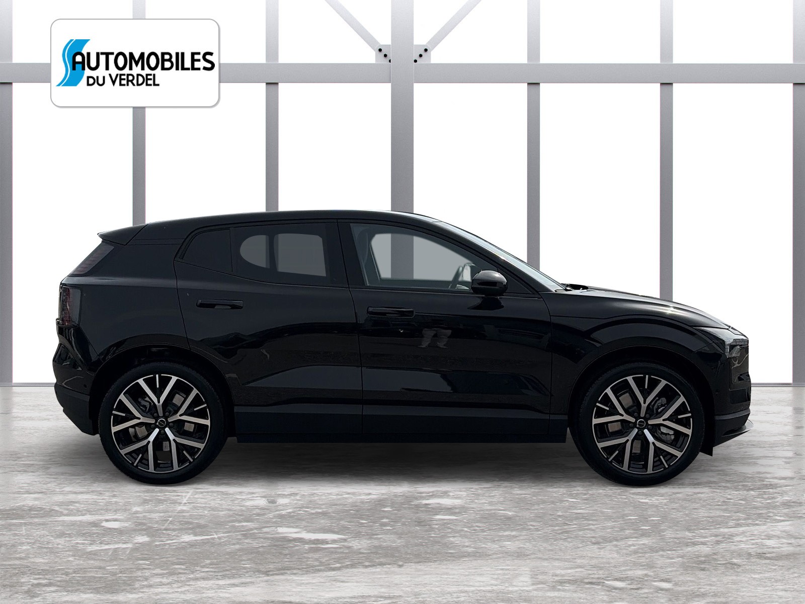 VOLVO EX30 E60 Twin Ultra Performance Sw. Black Ed. AWD-image-7