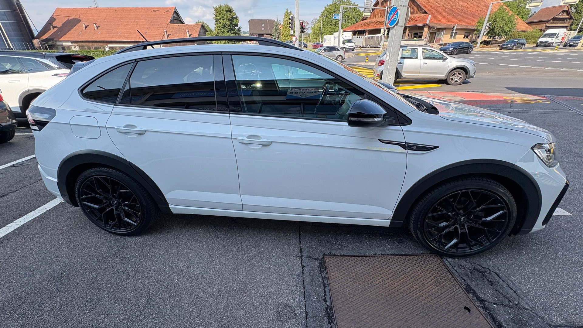 VW Taigo 1.5 TSI R-Line DSG-image-4