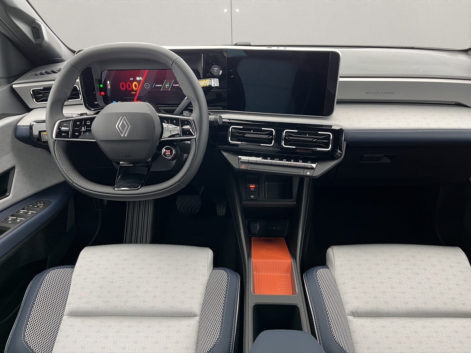 RENAULT R5 E-Tech Comfort Range Roland Garros-image-8