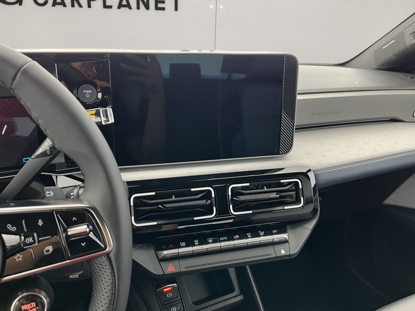 RENAULT R5 E-Tech Comfort Range Roland Garros-image-11