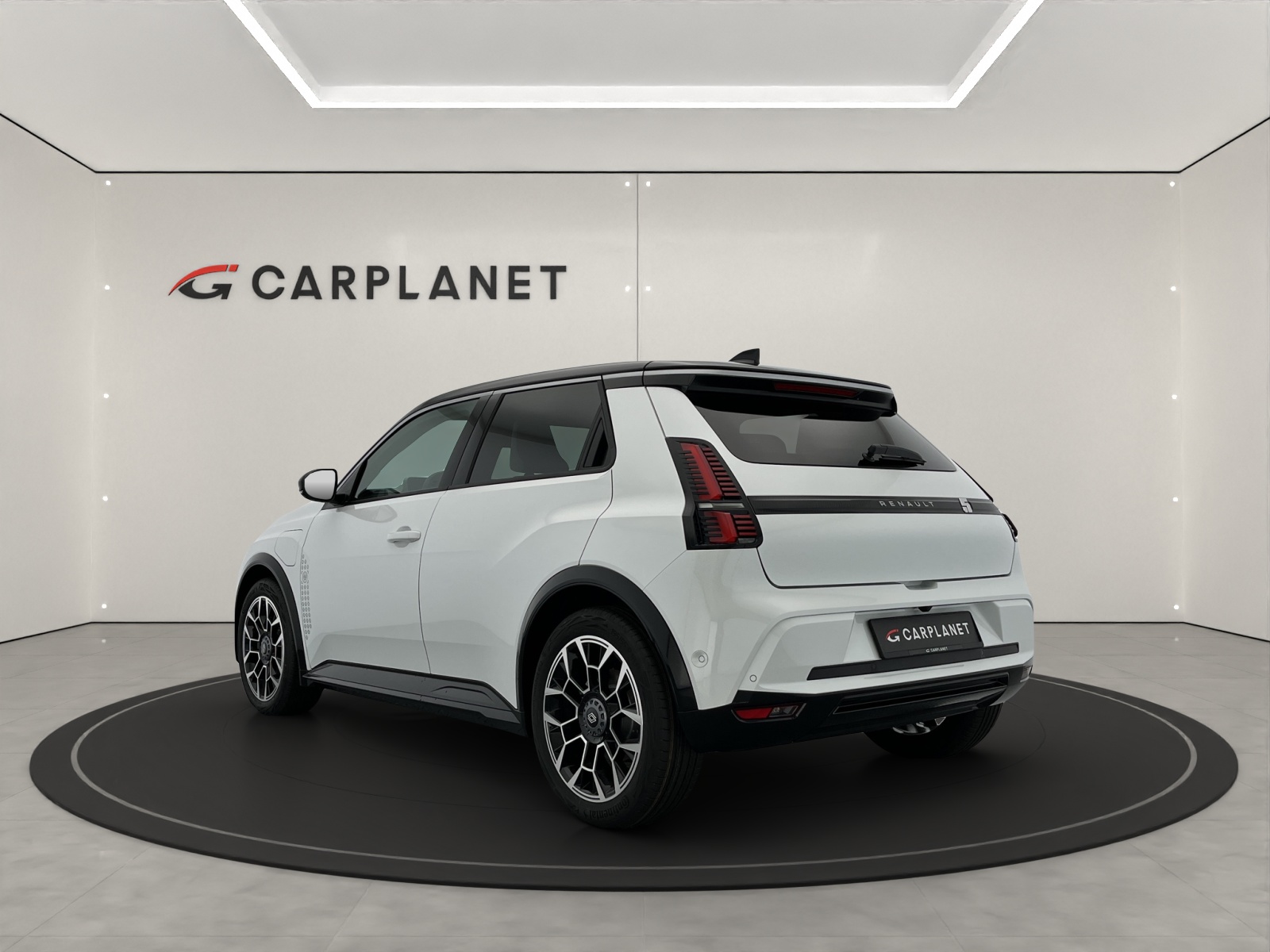 RENAULT R5 E-Tech Comfort Range Roland Garros-showroom-element-2