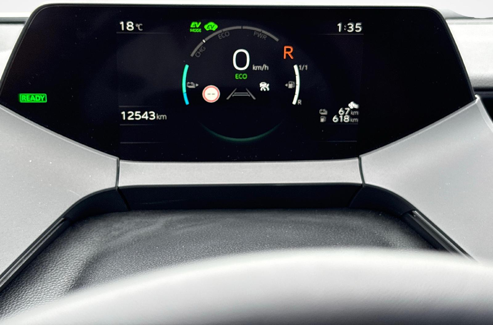 TOYOTA Prius 2.0 Plug-In-Hybrid Premium-image-14