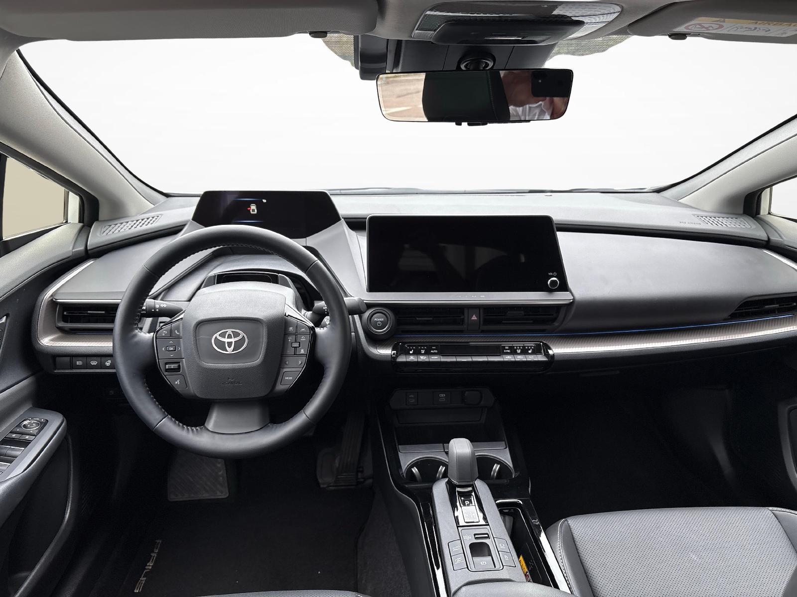 TOYOTA Prius 2.0 Plug-In-Hybrid Premium-image-8