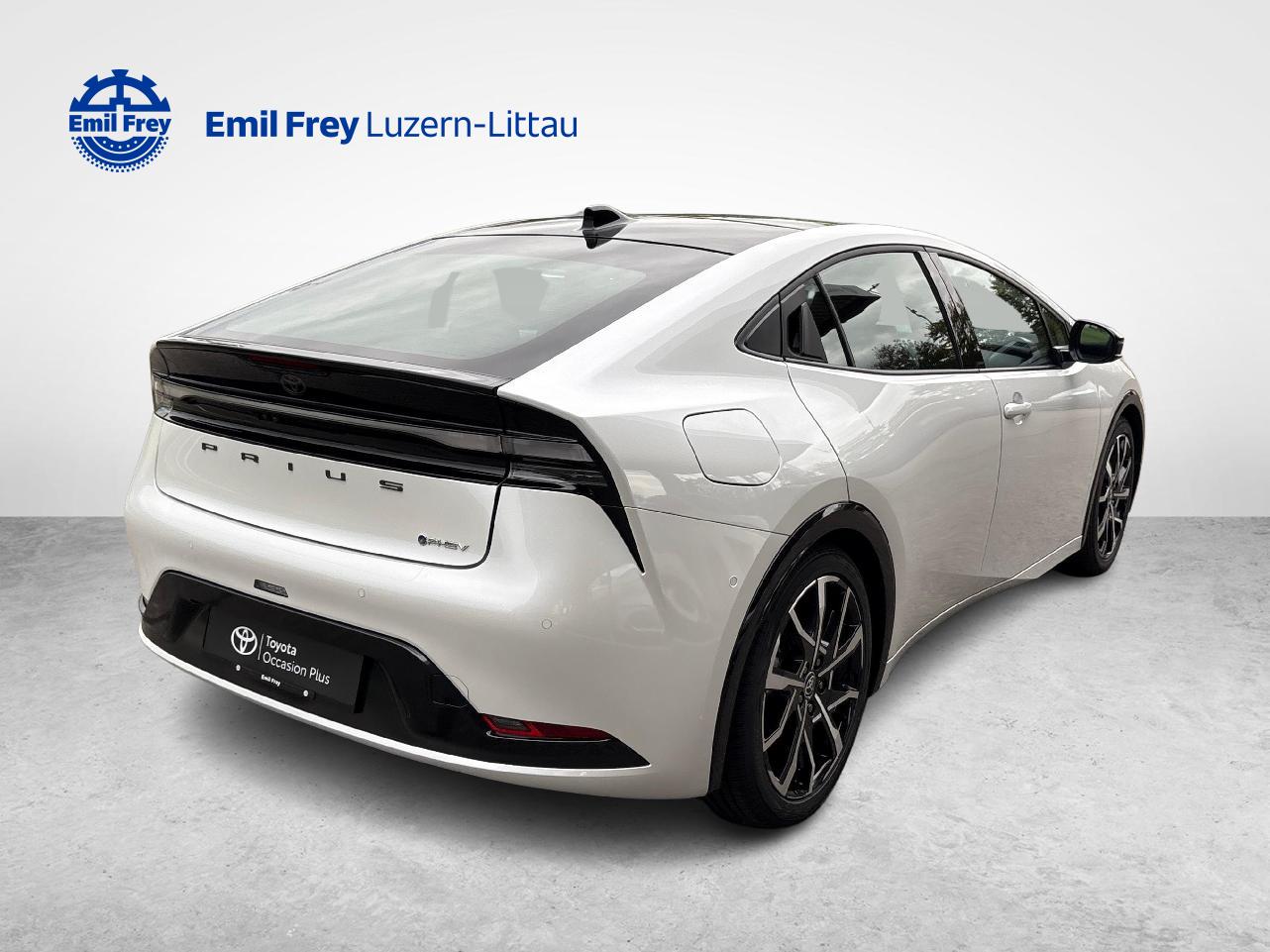 TOYOTA Prius 2.0 Plug-In-Hybrid Premium-image-4