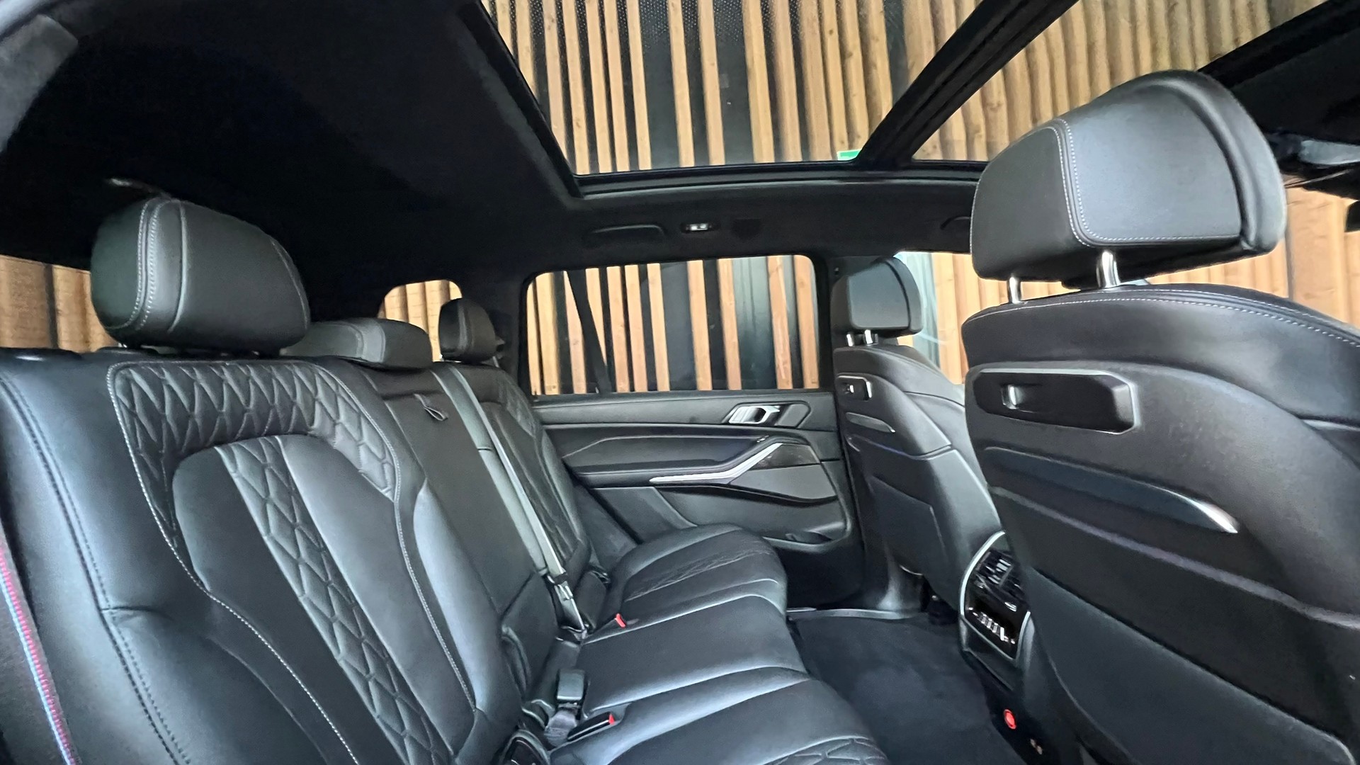 BMW X7 xDRIVE 48V 40i M SPORT PRO BLACK CARBON STEPTRONIC l 380 PS-image-25