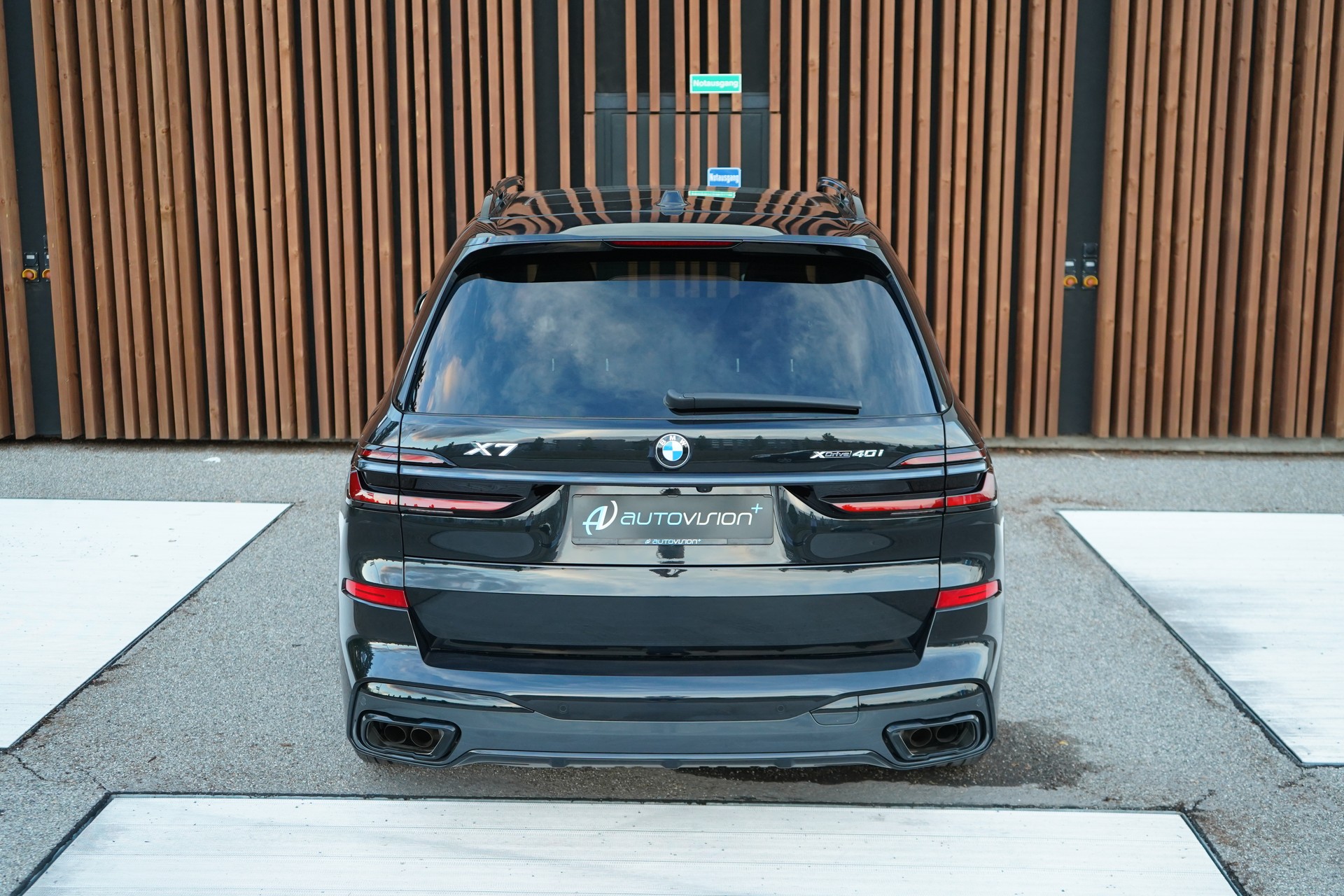 BMW X7 xDRIVE 48V 40i M SPORT PRO BLACK CARBON STEPTRONIC l 380 PS-image-11