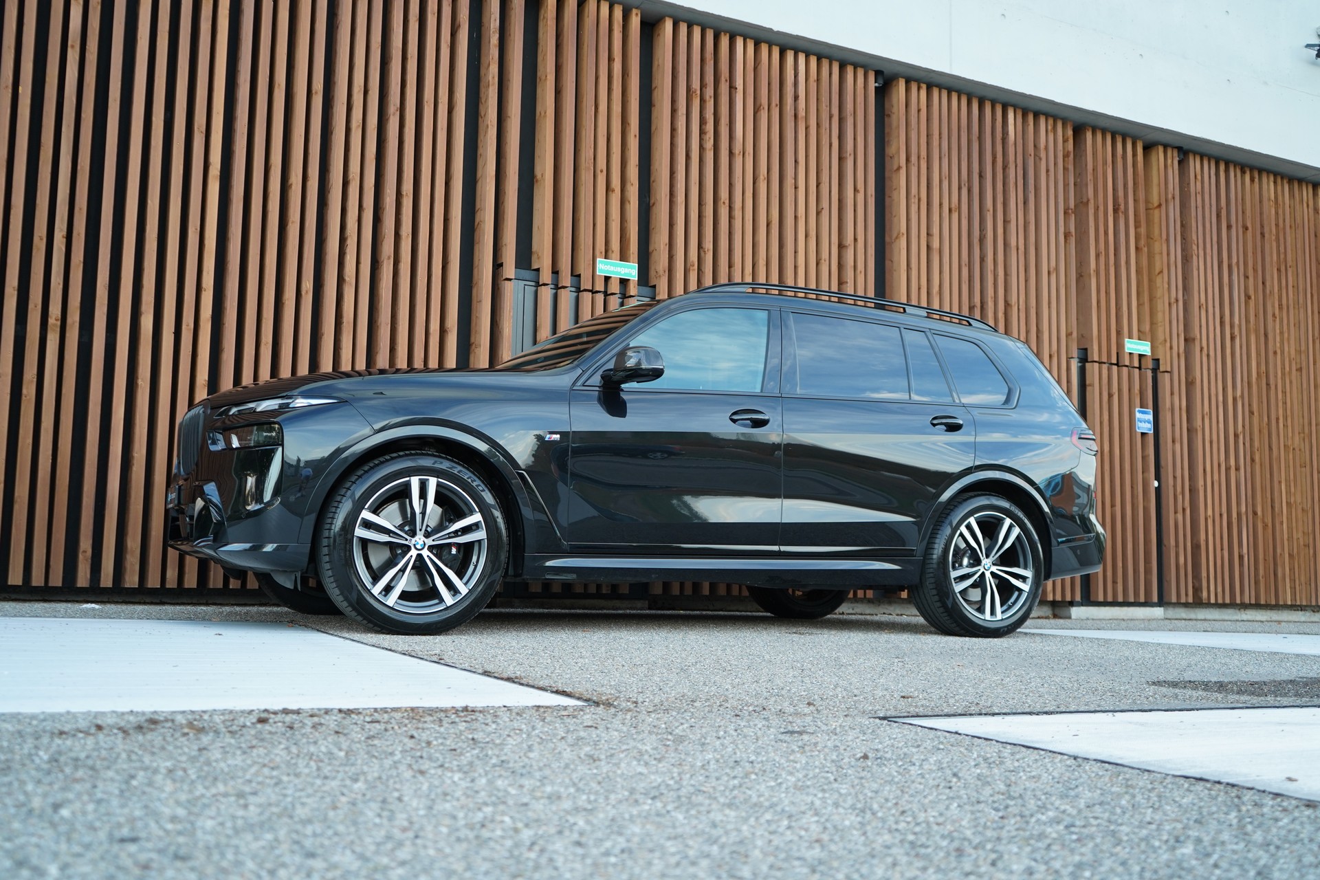 BMW X7 xDRIVE 48V 40i M SPORT PRO BLACK CARBON STEPTRONIC l 380 PS-image-5