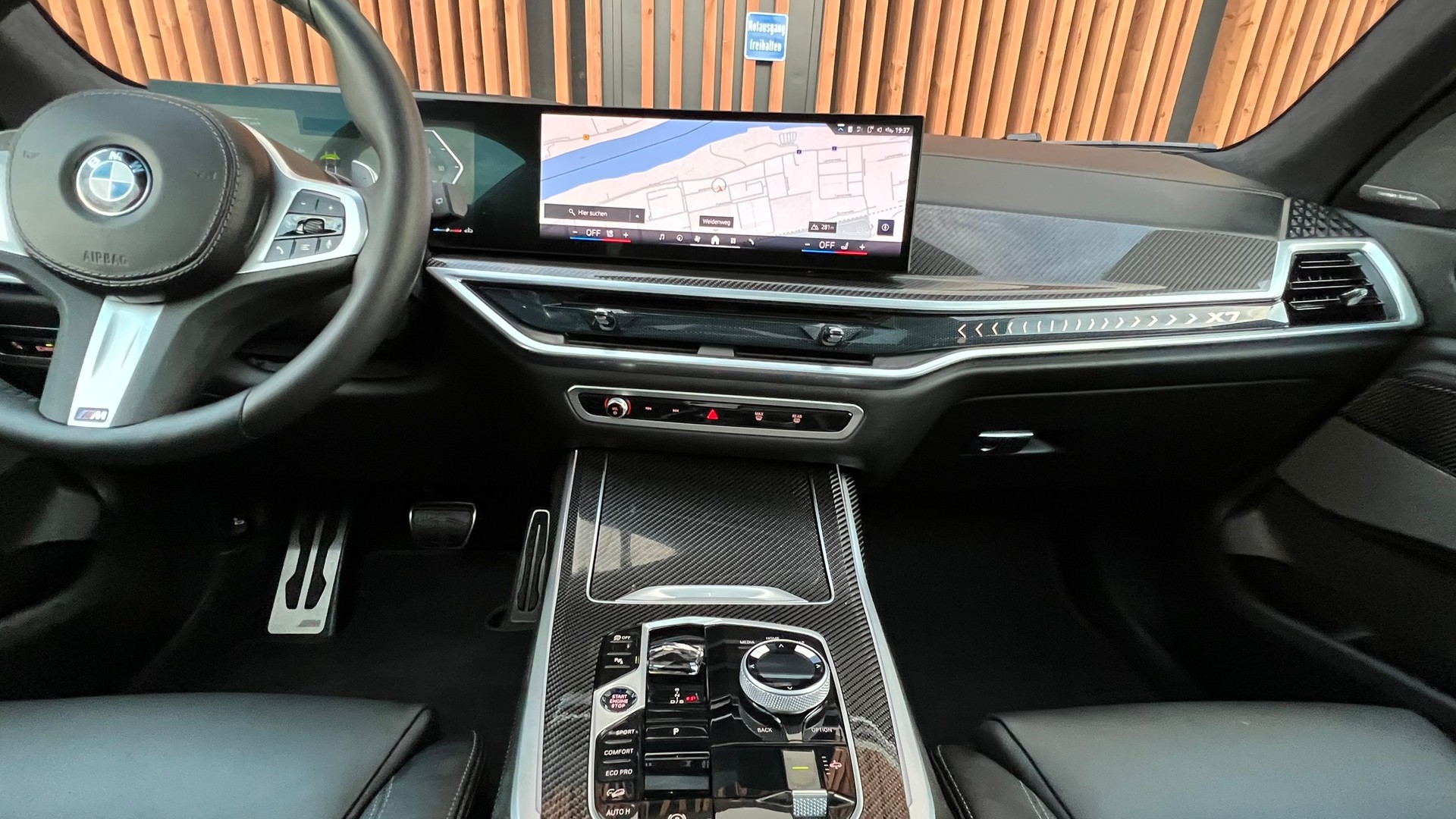 BMW X7 xDRIVE 48V 40i M SPORT PRO BLACK CARBON STEPTRONIC l 380 PS-image-18