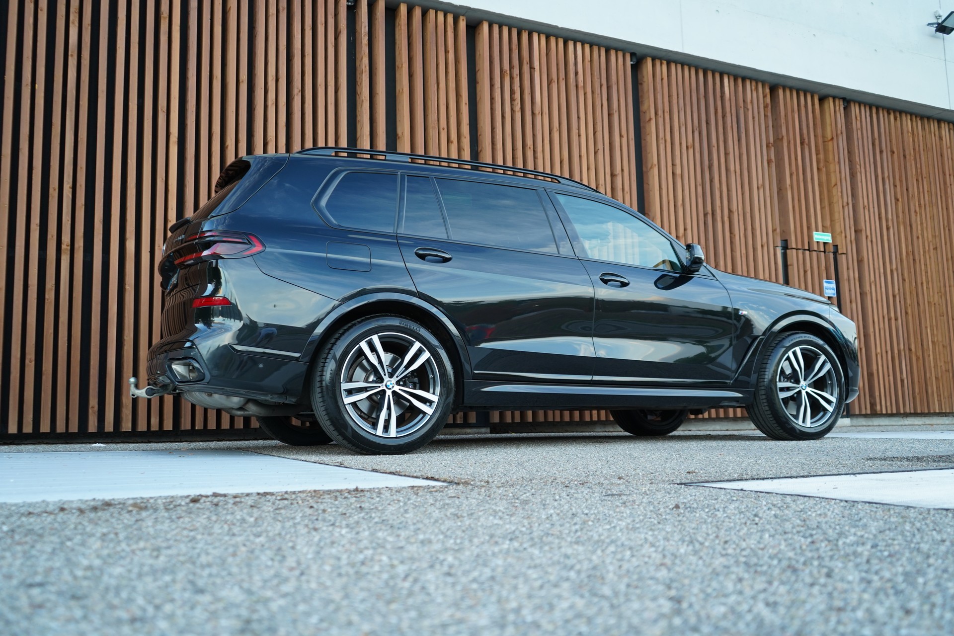 BMW X7 xDRIVE 48V 40i M SPORT PRO BLACK CARBON STEPTRONIC l 380 PS-image-8