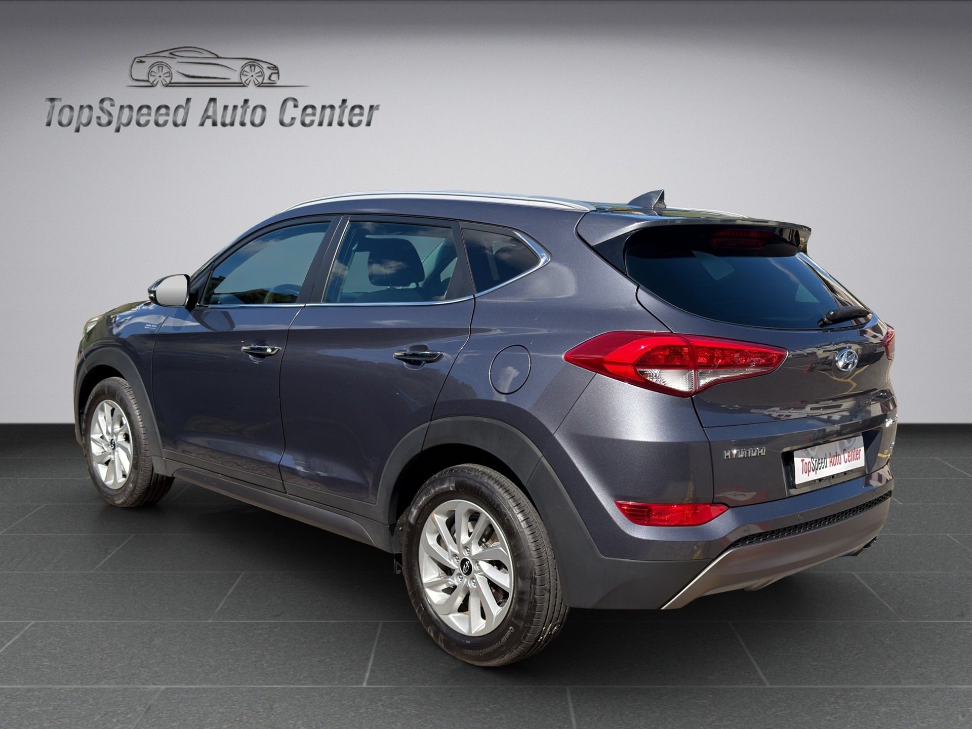 HYUNDAI Tucson 2.0 CRDI Plena 4WD Automatic-image-3