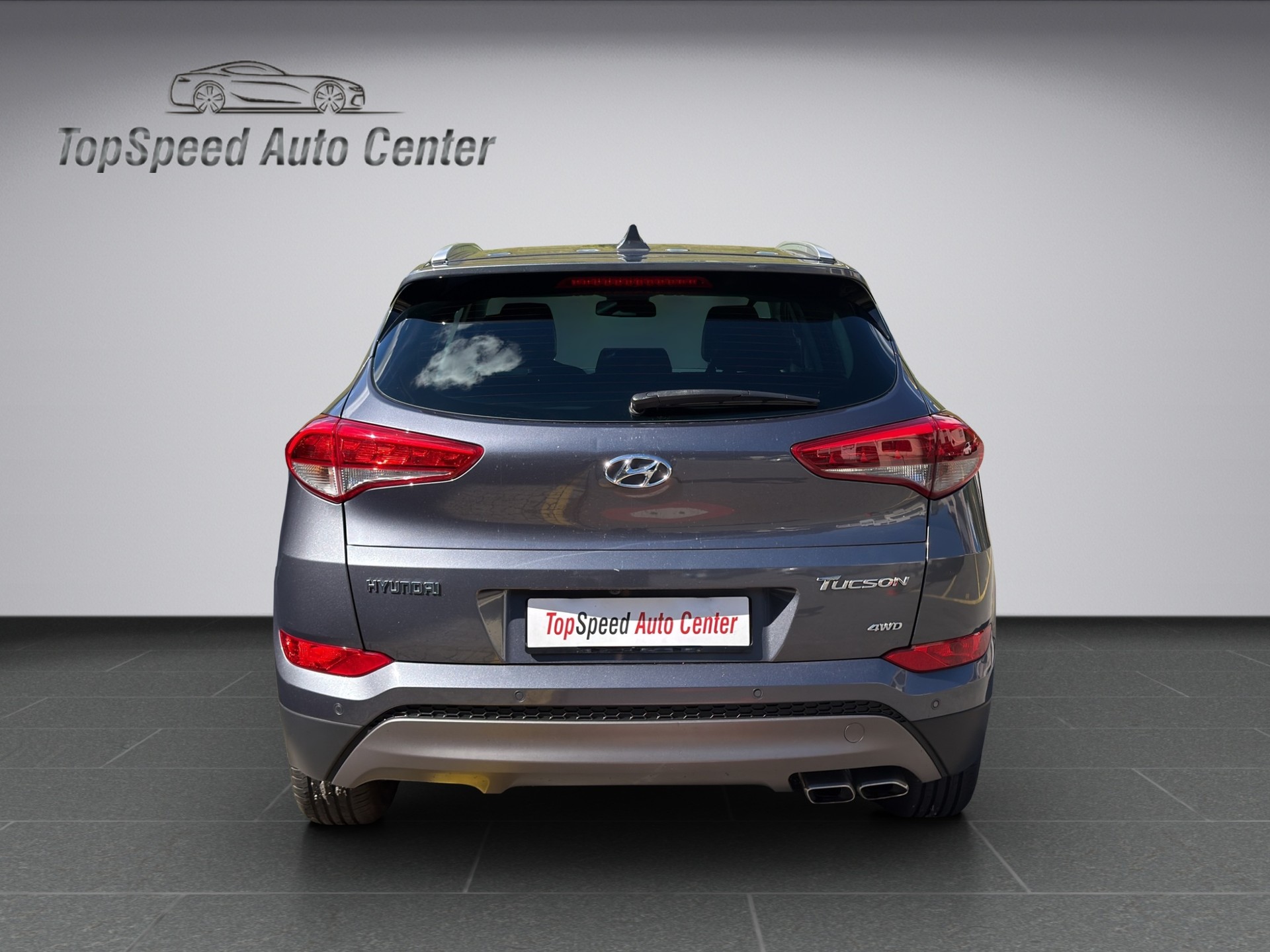 HYUNDAI Tucson 2.0 CRDI Plena 4WD Automatic-image-4