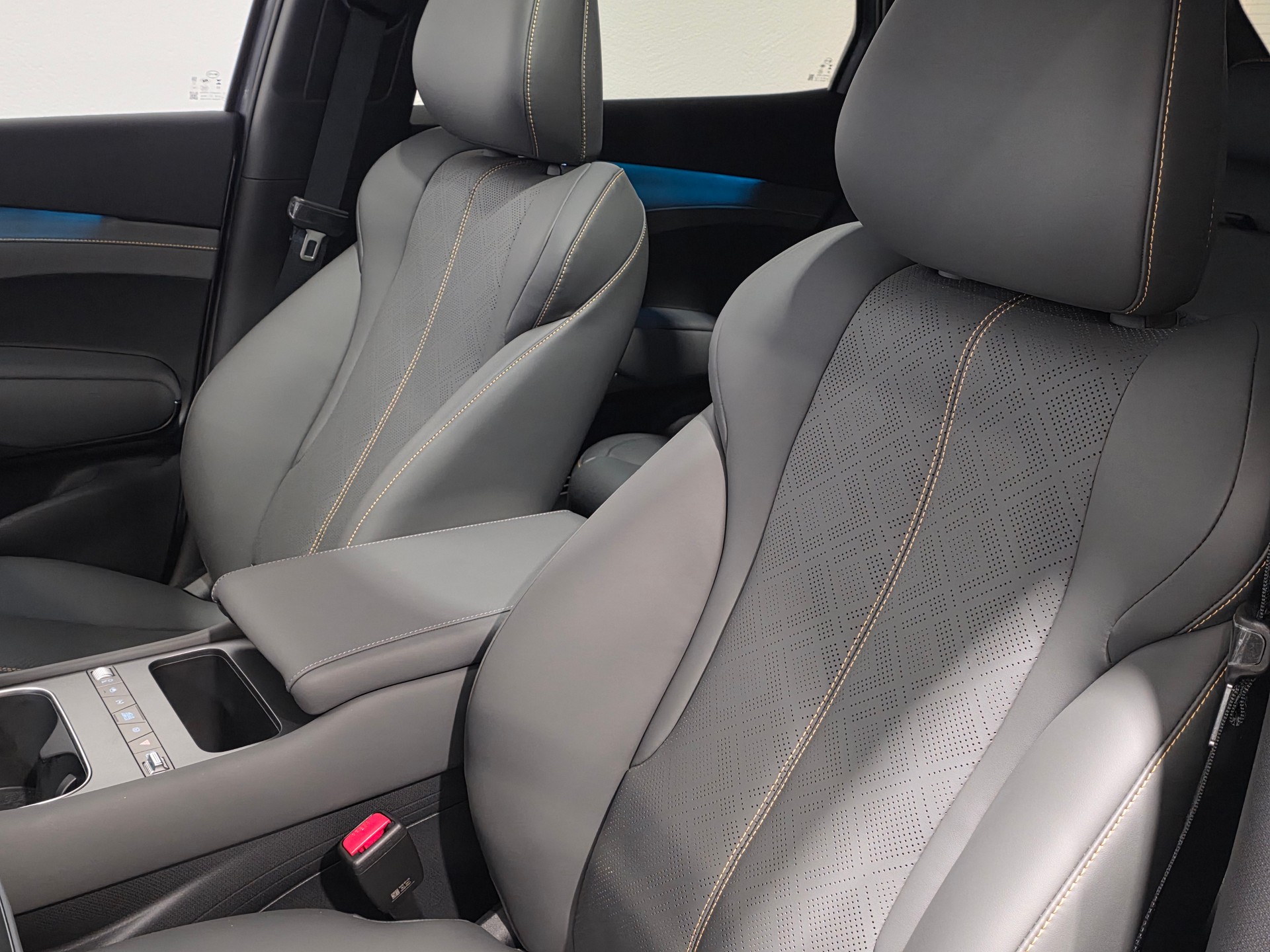 BYD Atto 3 EVO 74.8 kWh Excellence AWD-image-17