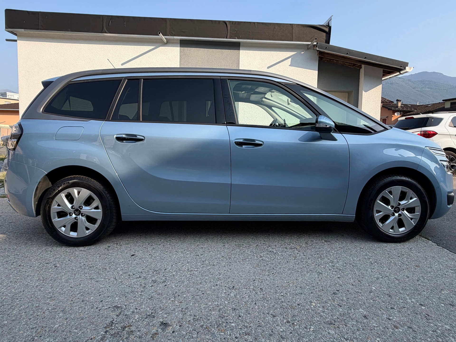 CITROEN Grand C4 Picasso 1.6i 16V e-THP Intensive-image-4