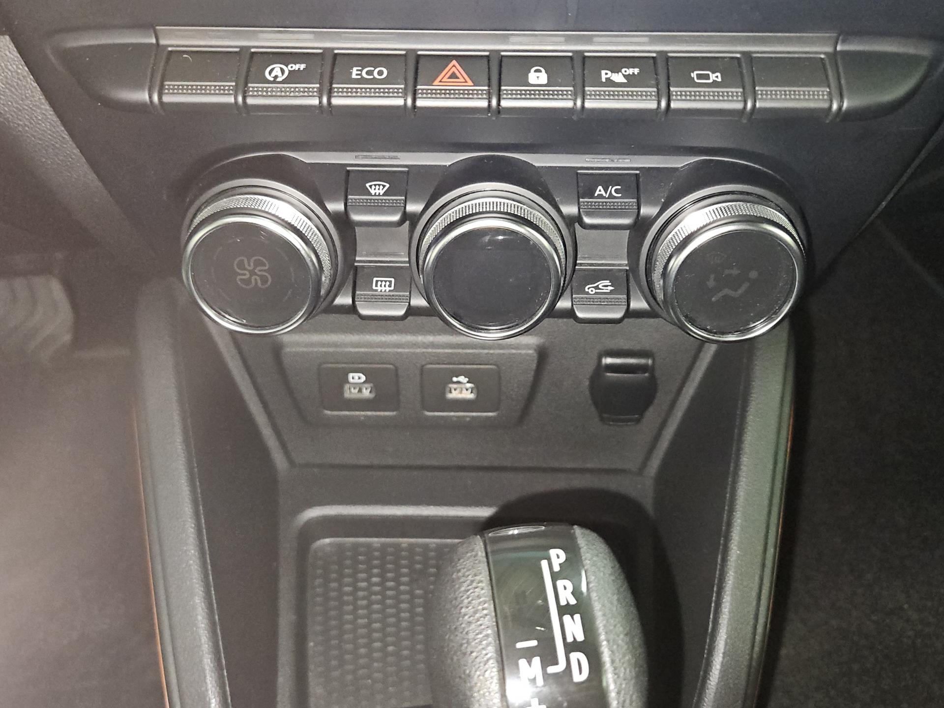 DACIA Duster TCe 150 Extreme EDC 4x2-image-21