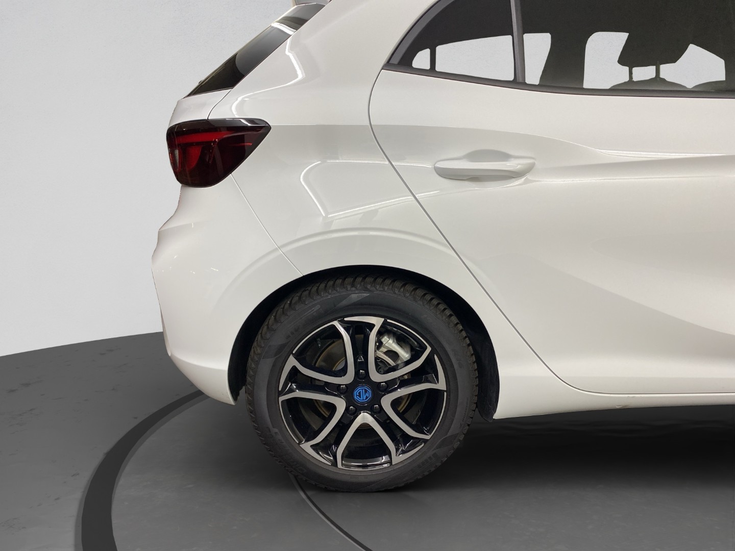 MG 3 1.5 Hybrid Luxury Aut.-image-24