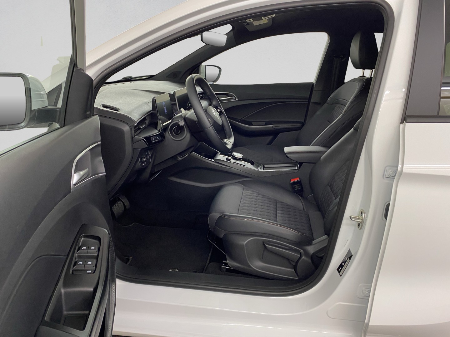 MG 3 1.5 Hybrid Luxury Aut.-image-11