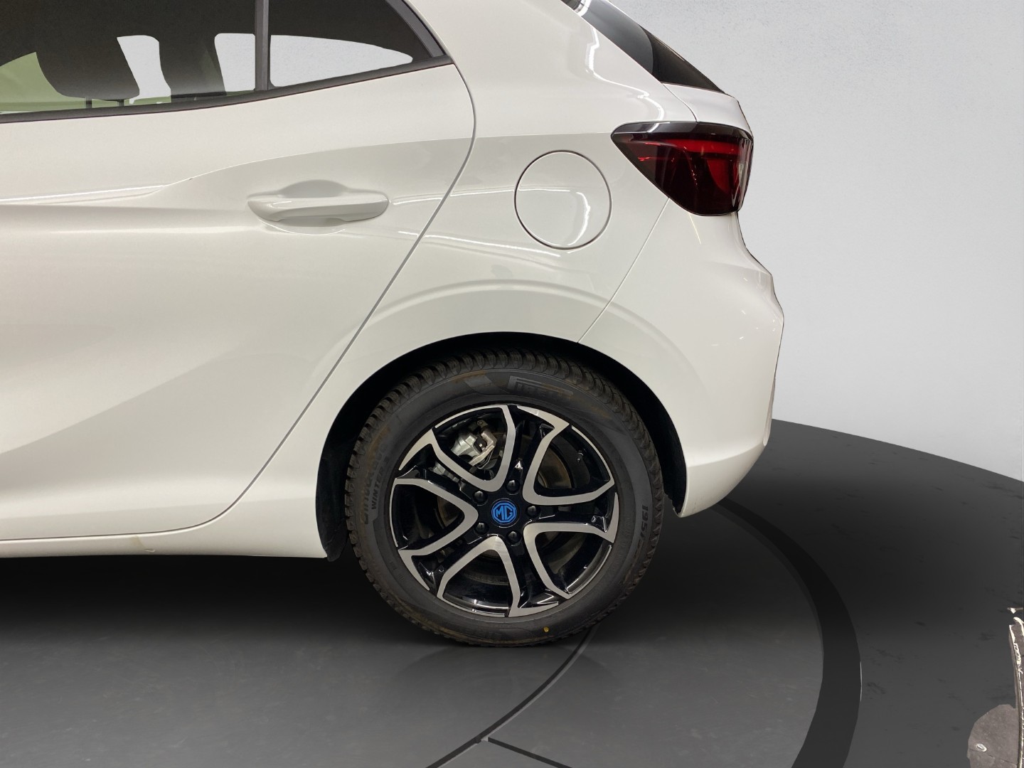 MG 3 1.5 Hybrid Luxury Aut.-image-23