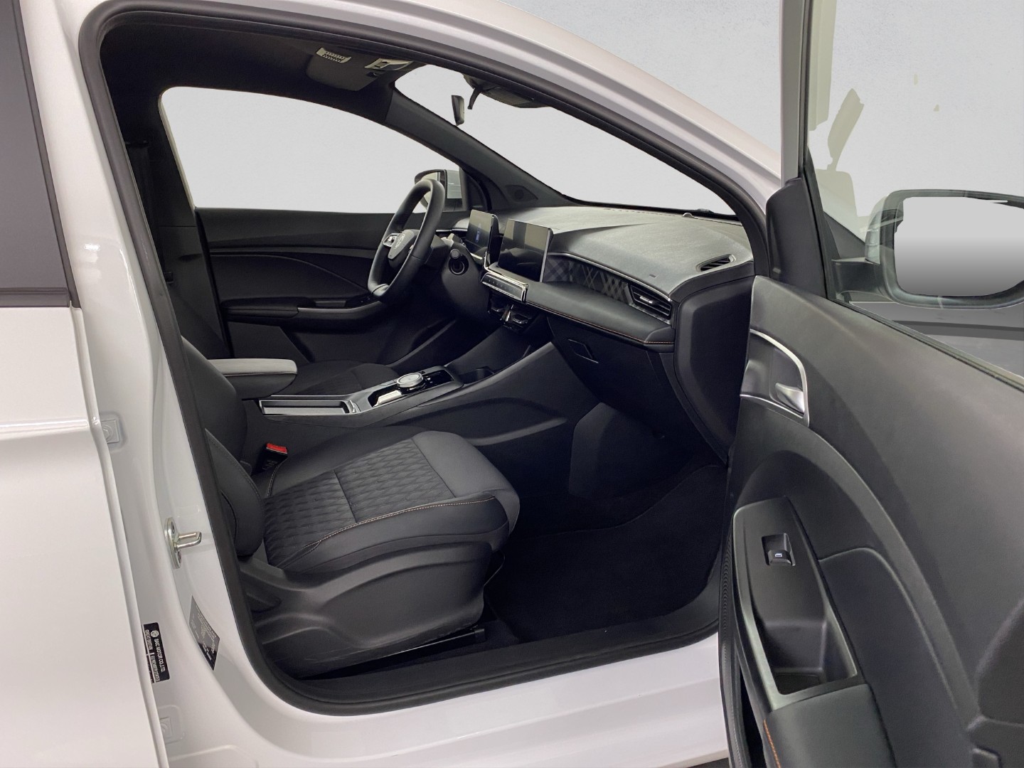 MG 3 1.5 Hybrid Luxury Aut.-image-12
