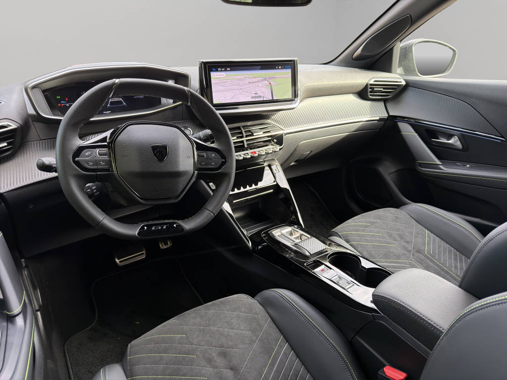 PEUGEOT 208 1.2 Hybrid 145 GT Exclusive-image-5