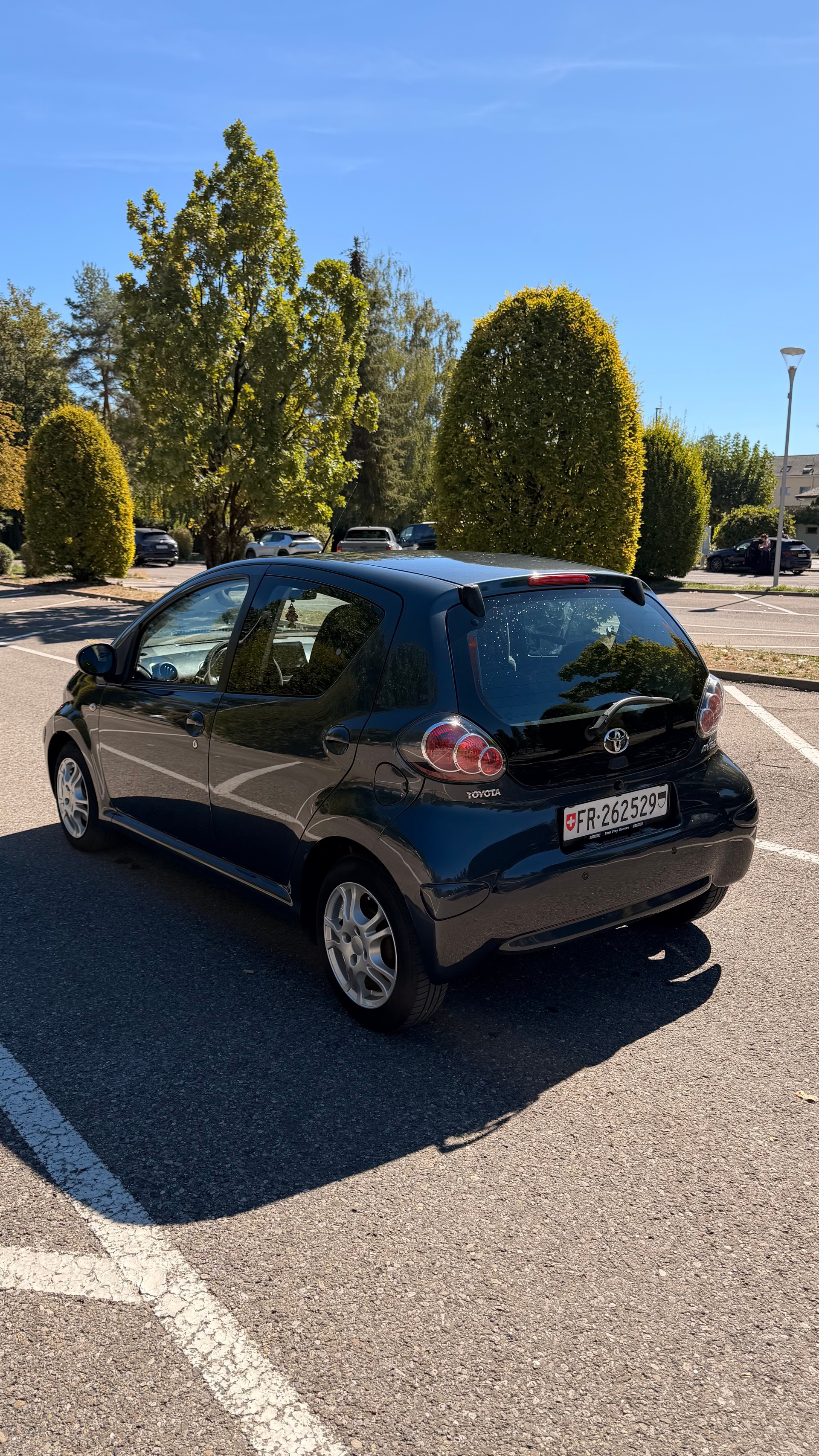 TOYOTA Aygo 1.0 Linea Terra-image-3