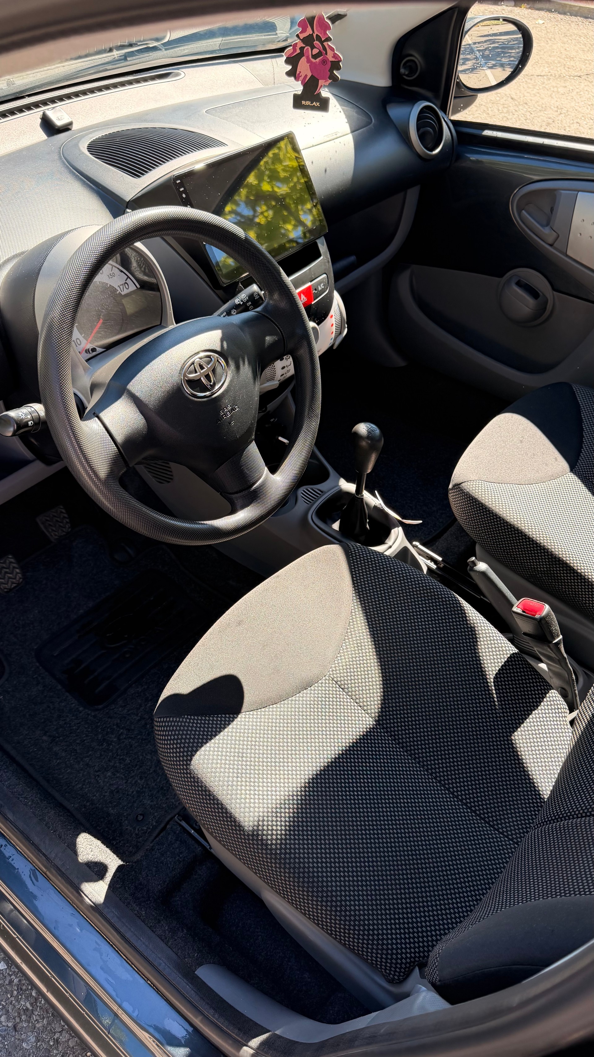 TOYOTA Aygo 1.0 Linea Terra-image-8