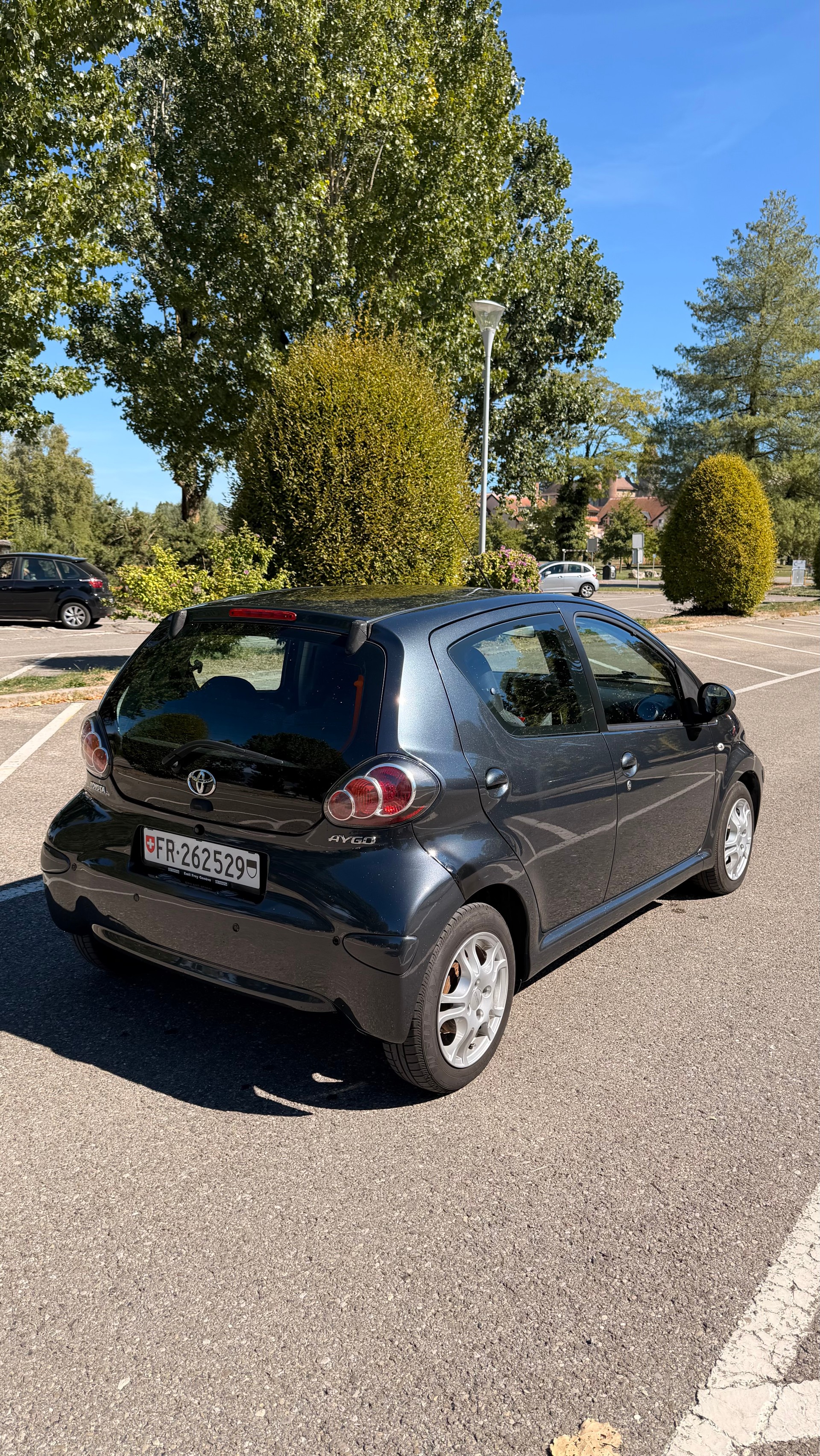 TOYOTA Aygo 1.0 Linea Terra-image-5
