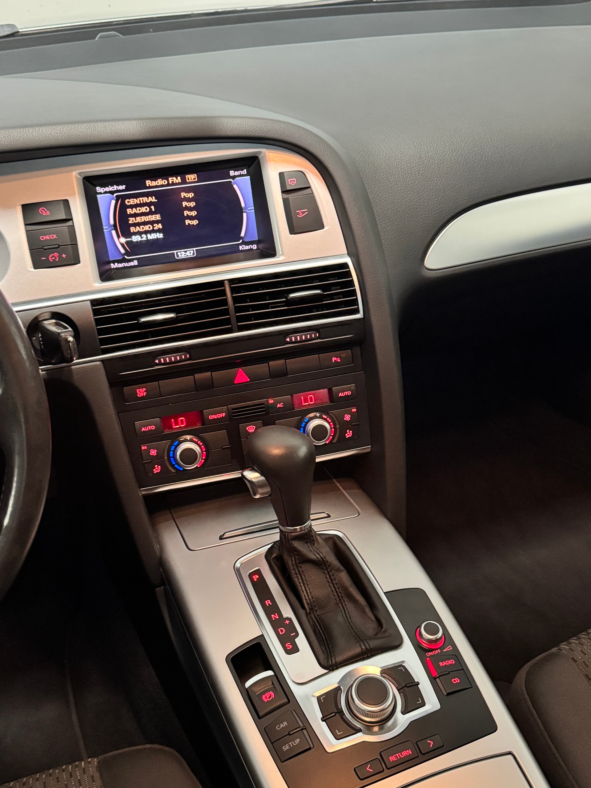 AUDI A6 Avant 2.8 V6 FSI multitronic-image-10