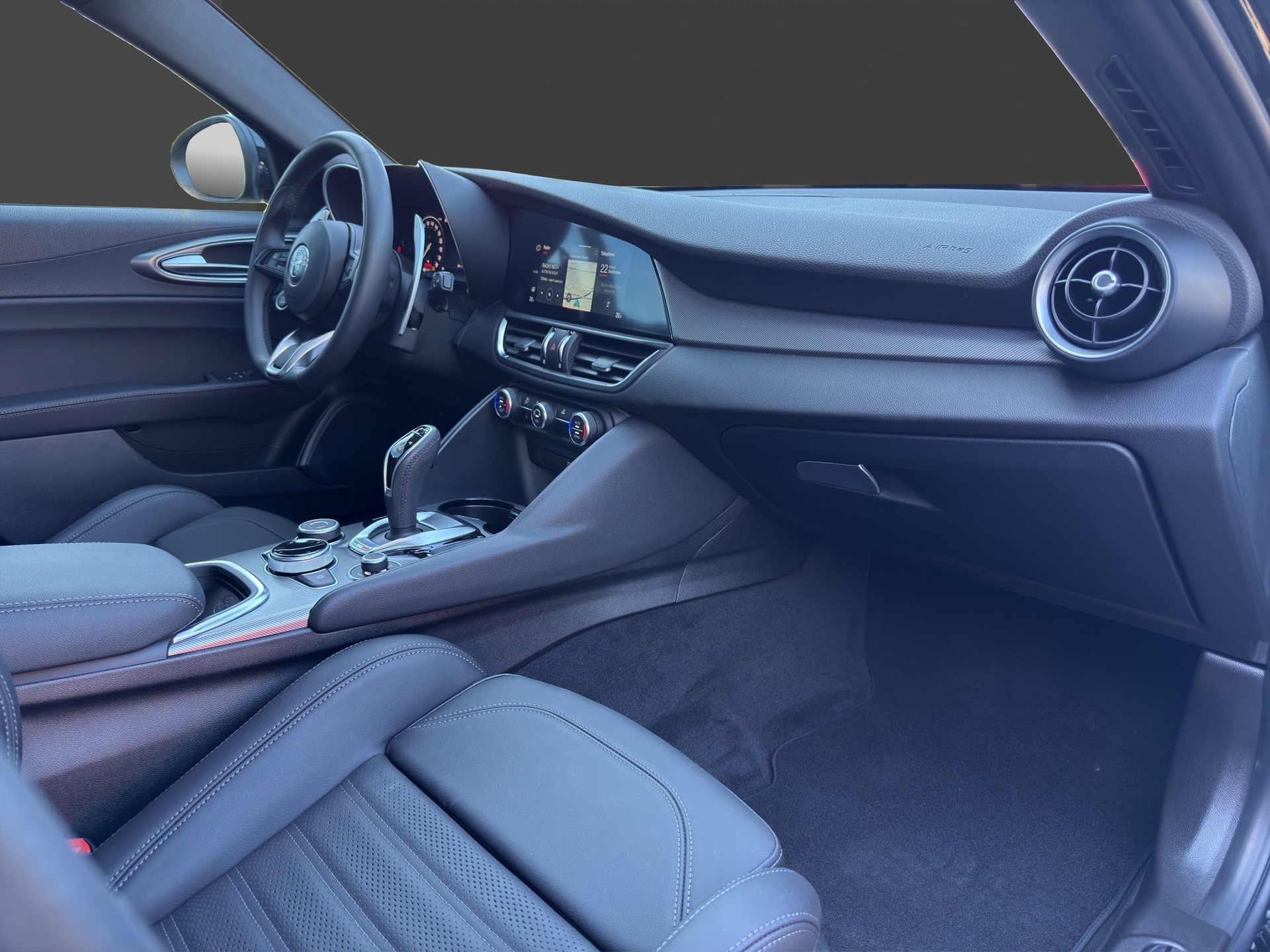 ALFA ROMEO Giulia 2.0 Sprint Q4 AT8-image-12