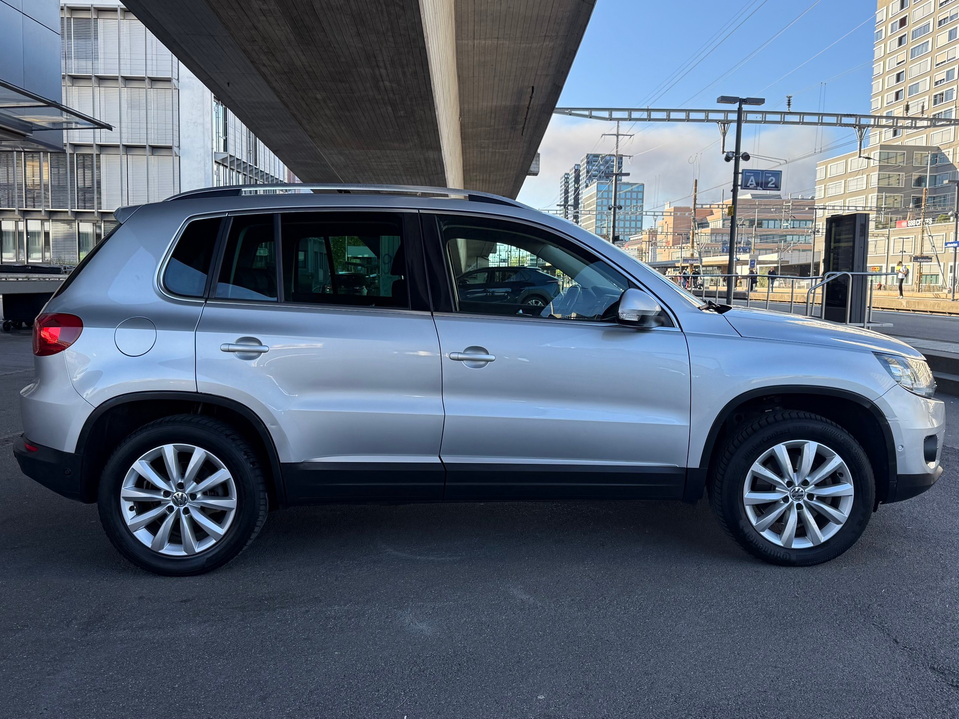 VW Tiguan 1.4 TSI Sport&Style 4Motion-image-3