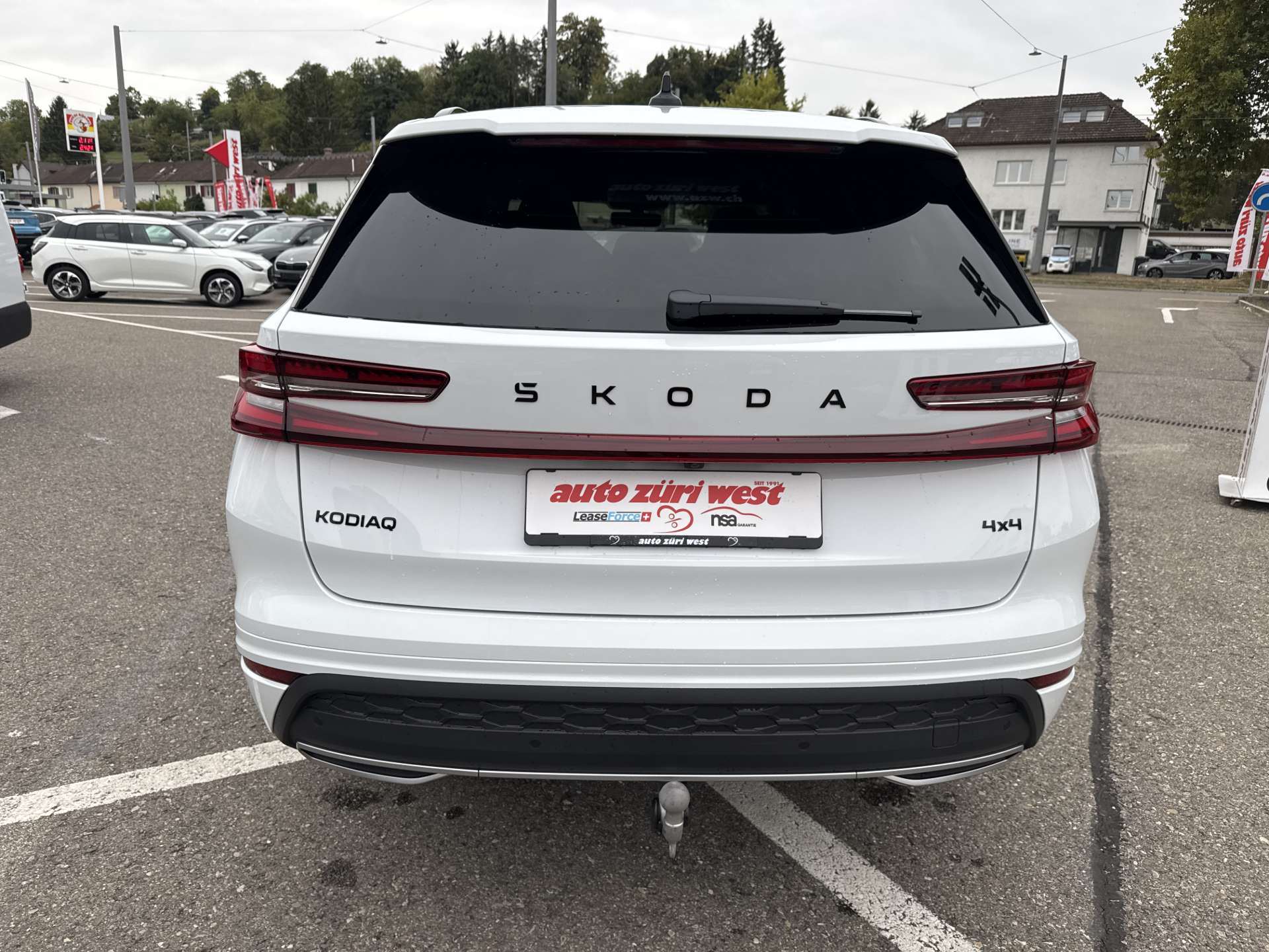 SKODA Kodiaq 2.0 TDi Sportline 7-Plätzer 4x4 DSG-Automat-image-14