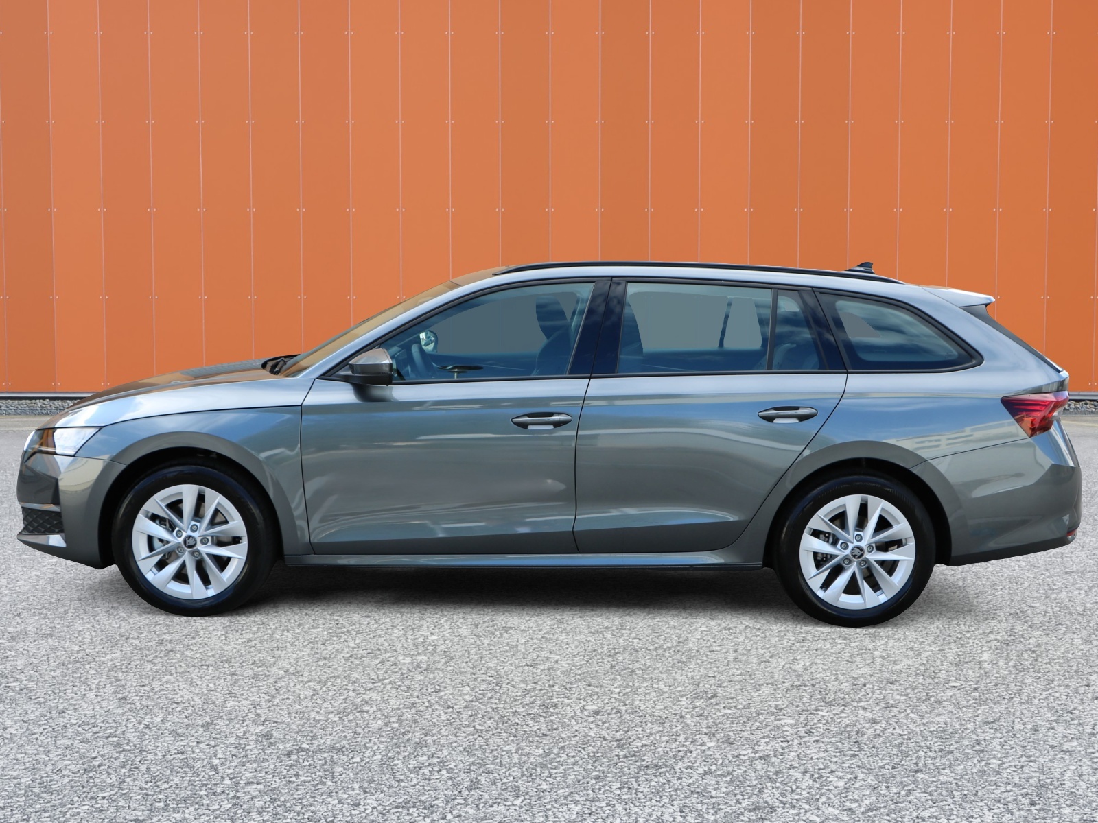 SKODA Octavia Combi 2.0 TSI DSG Selection 4x4-showroom-element-2