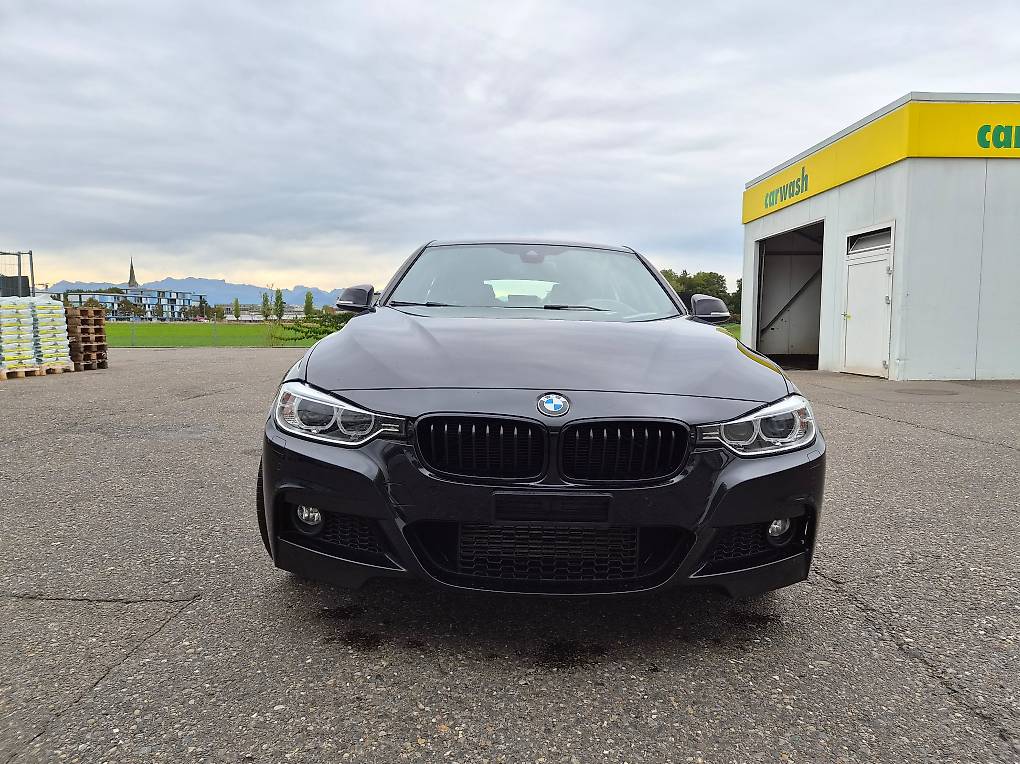 BMW 320d xDrive Touring Steptronic-image-1