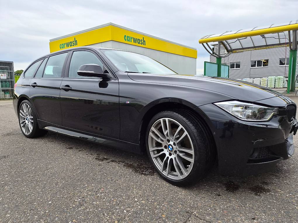 BMW 320d xDrive Touring Steptronic-image-0