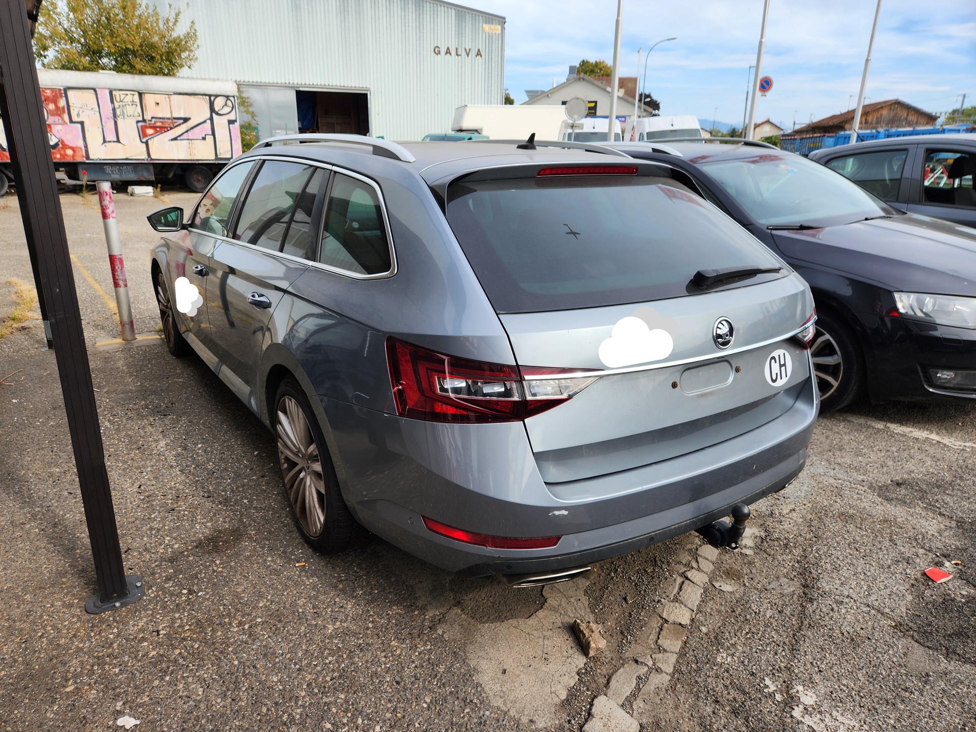 SKODA Superb Combi 2.0 TSI Sport Line DSG 4x4-image-2