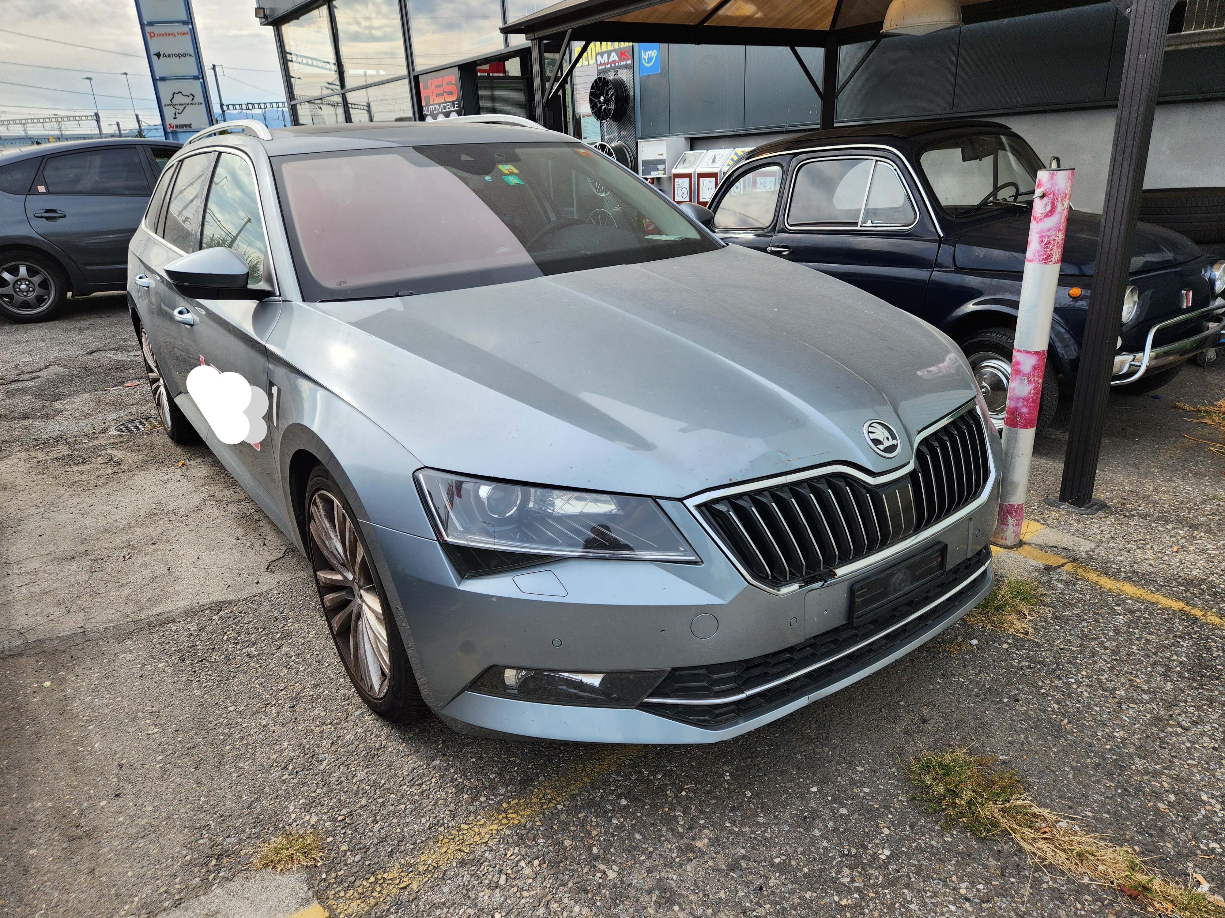 Car photo
