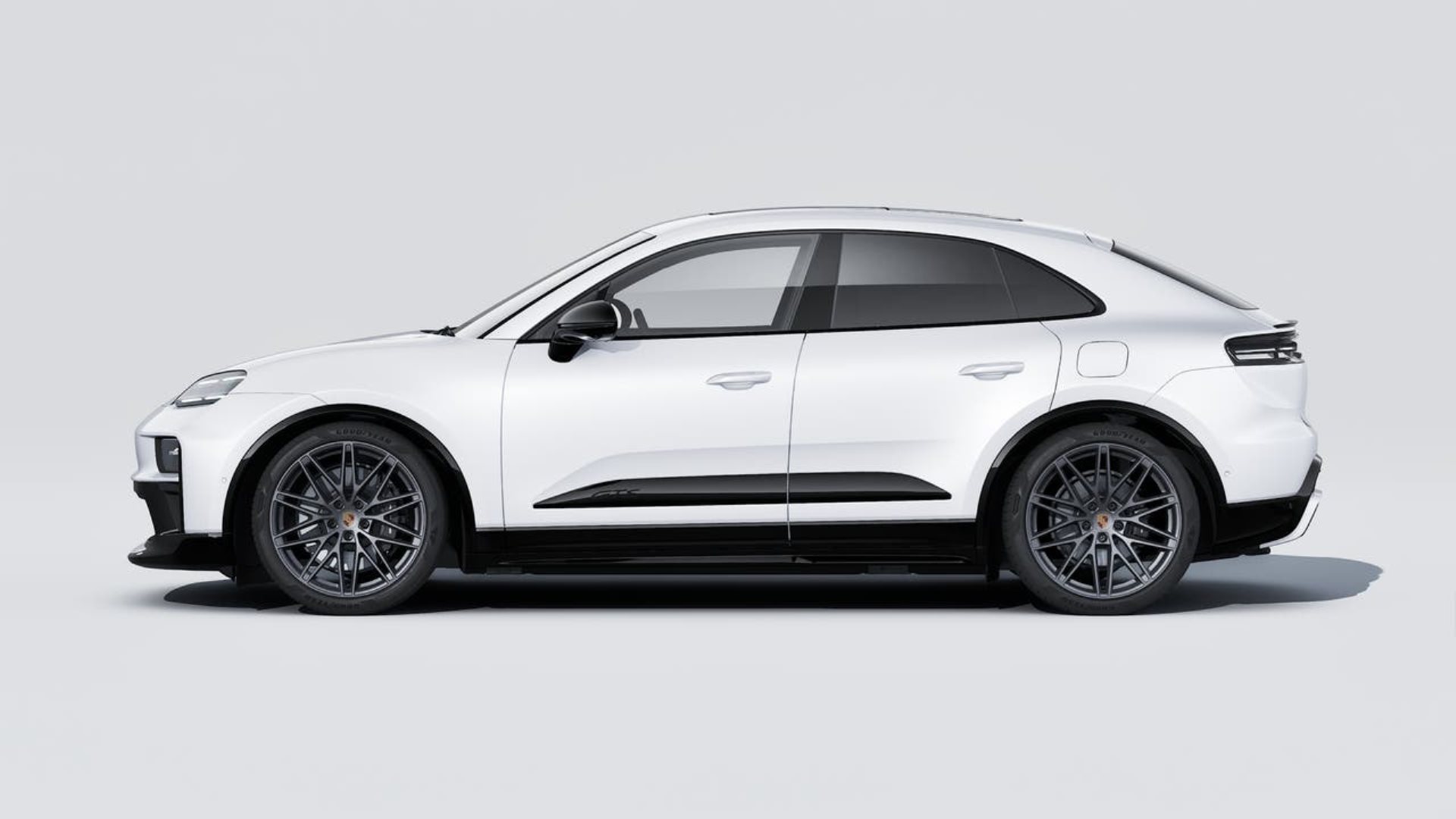 PORSCHE Macan GTS-image-1