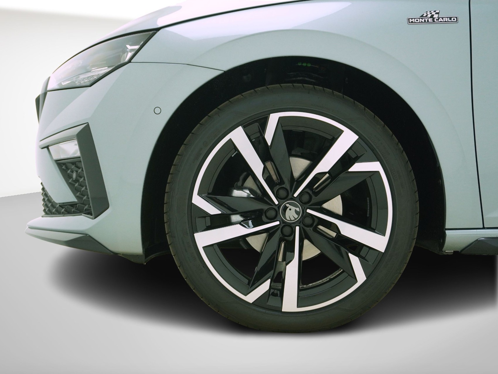 SKODA Scala 1.5 TSI Monte Carlo DSG-image-9