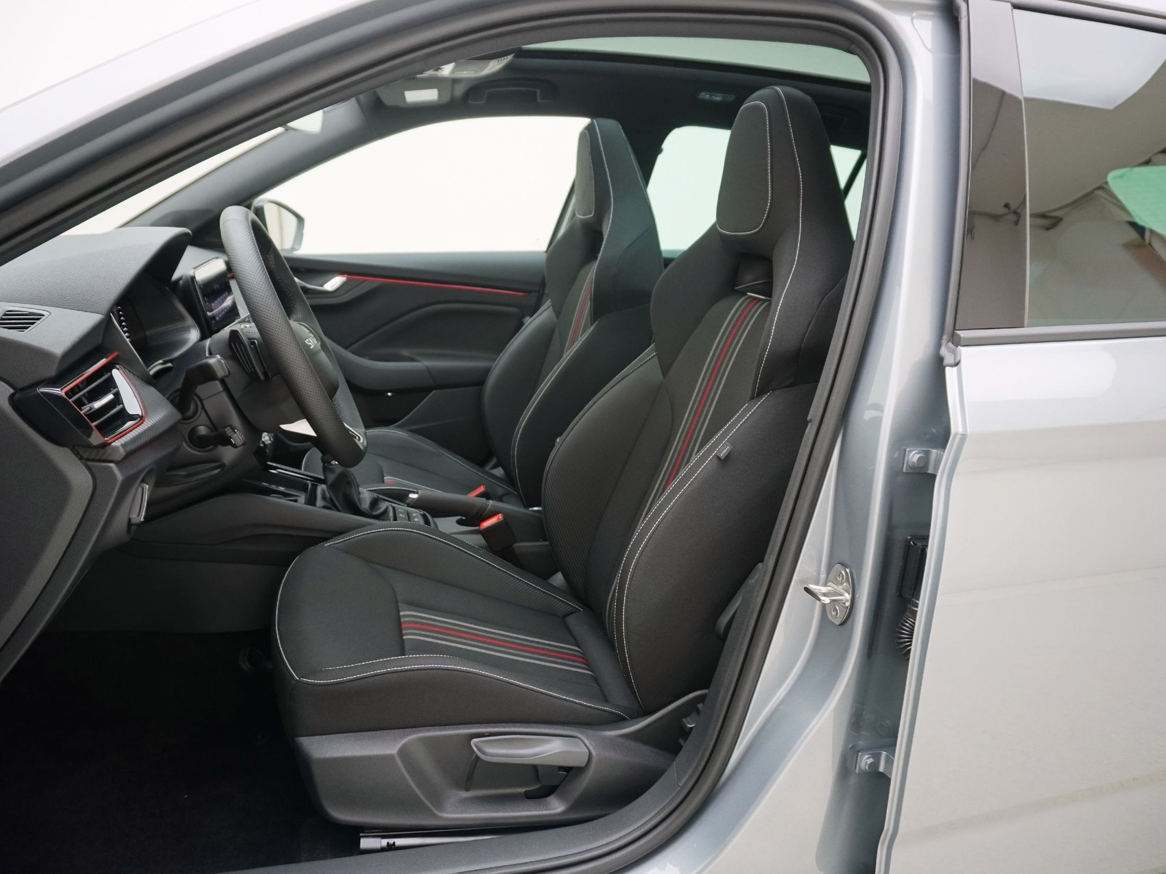 SKODA Scala 1.5 TSI Monte Carlo DSG-image-12
