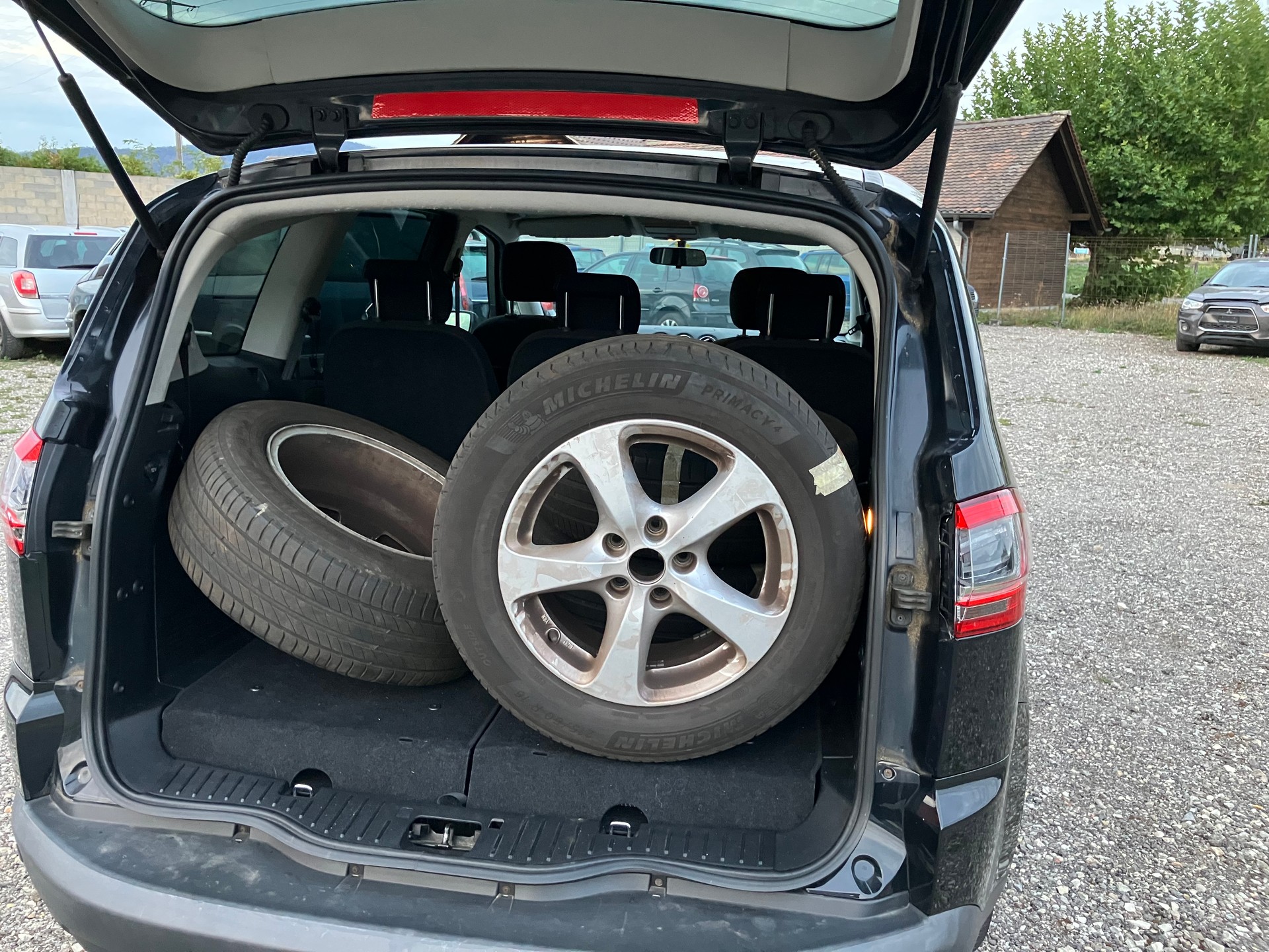 FORD S-Max 1.6 SCTi Titanium-image-9