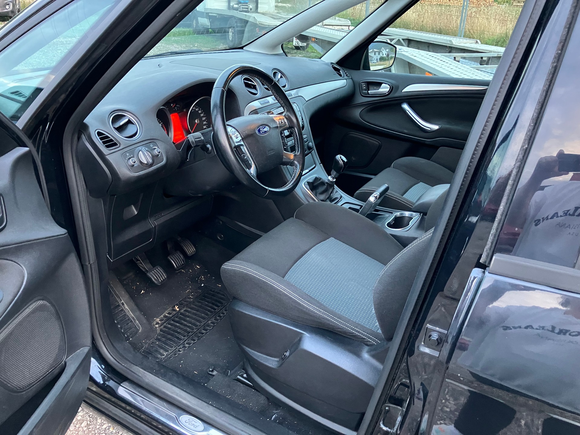 FORD S-Max 1.6 SCTi Titanium-image-4