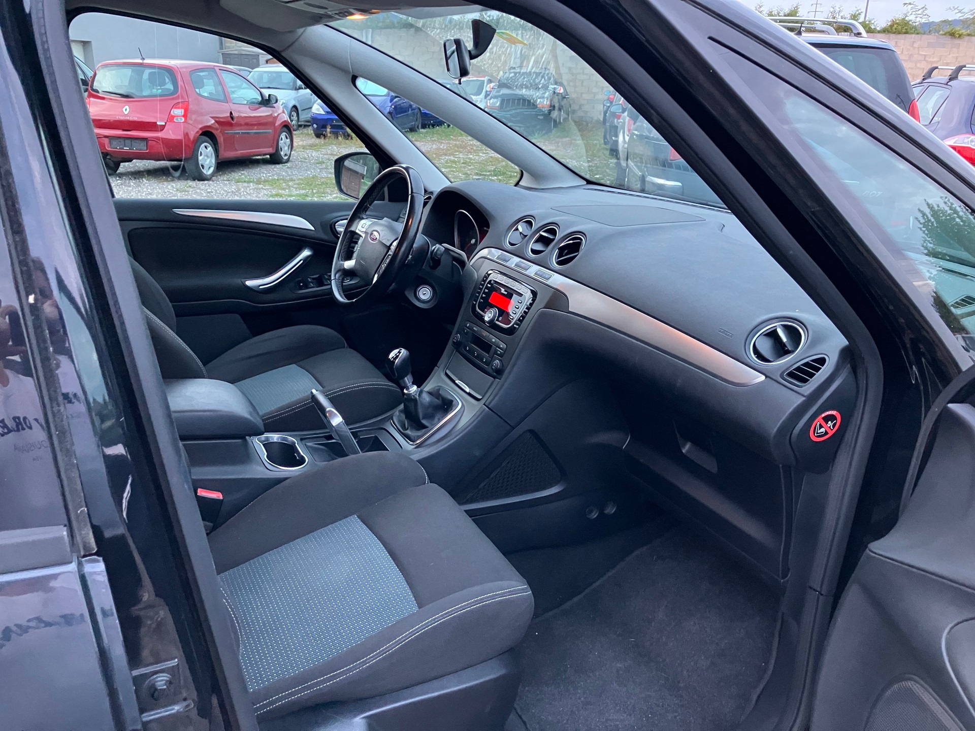 FORD S-Max 1.6 SCTi Titanium-image-5