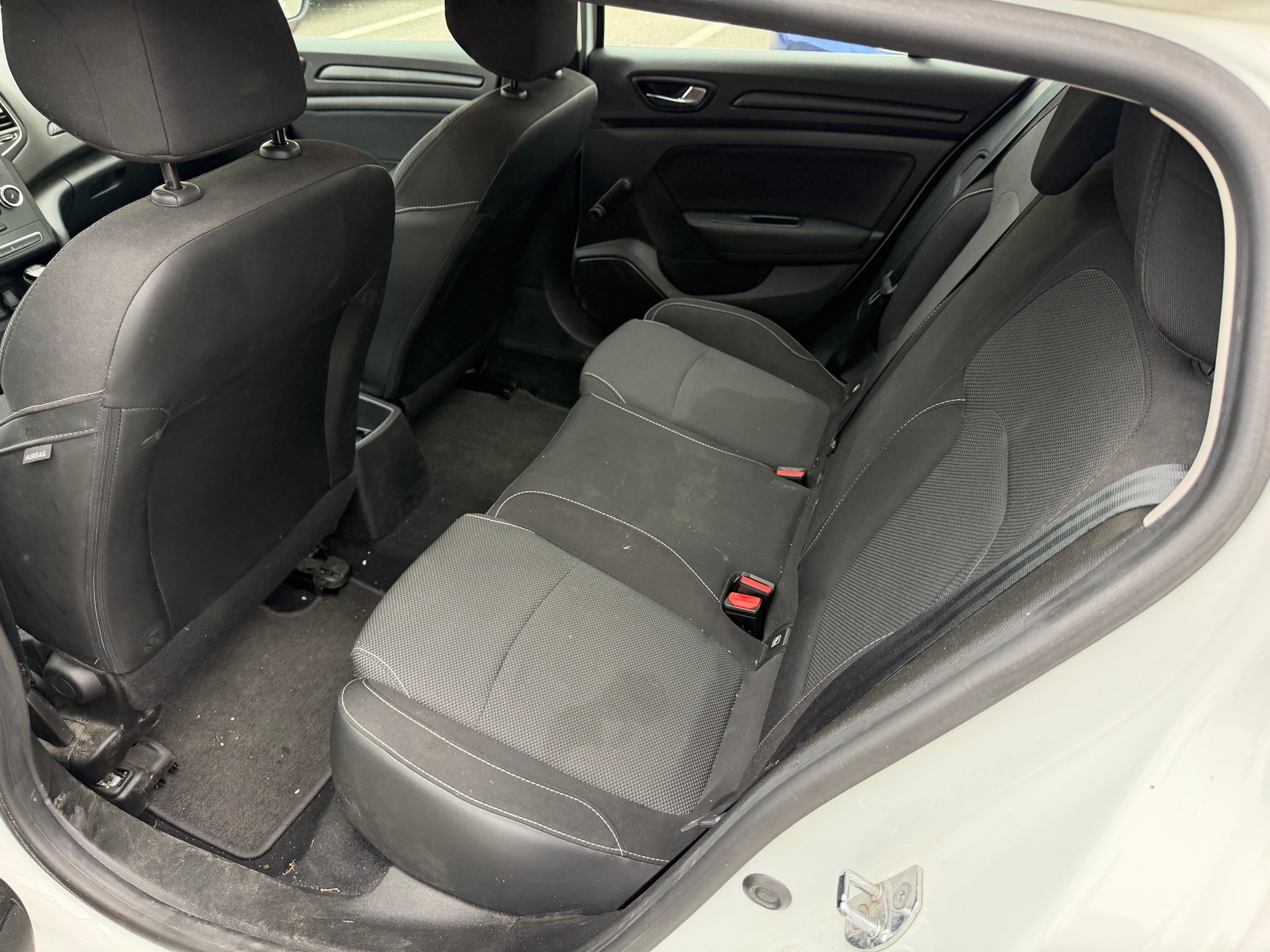 RENAULT Mégane Grandtour 1.3 16V Turbo Business-image-9